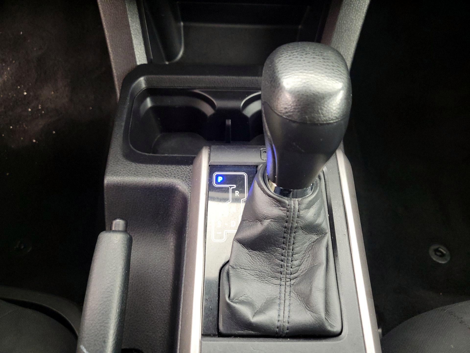 Thumbnail: 2022 Toyota Tacoma - 17