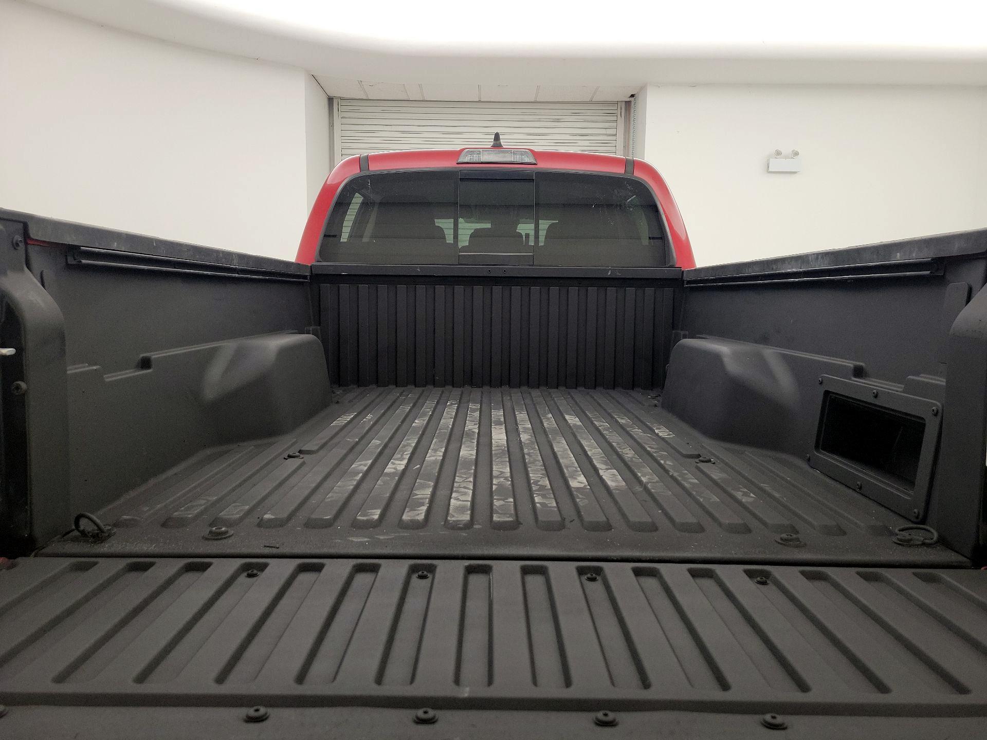 Thumbnail: 2022 Toyota Tacoma - 20