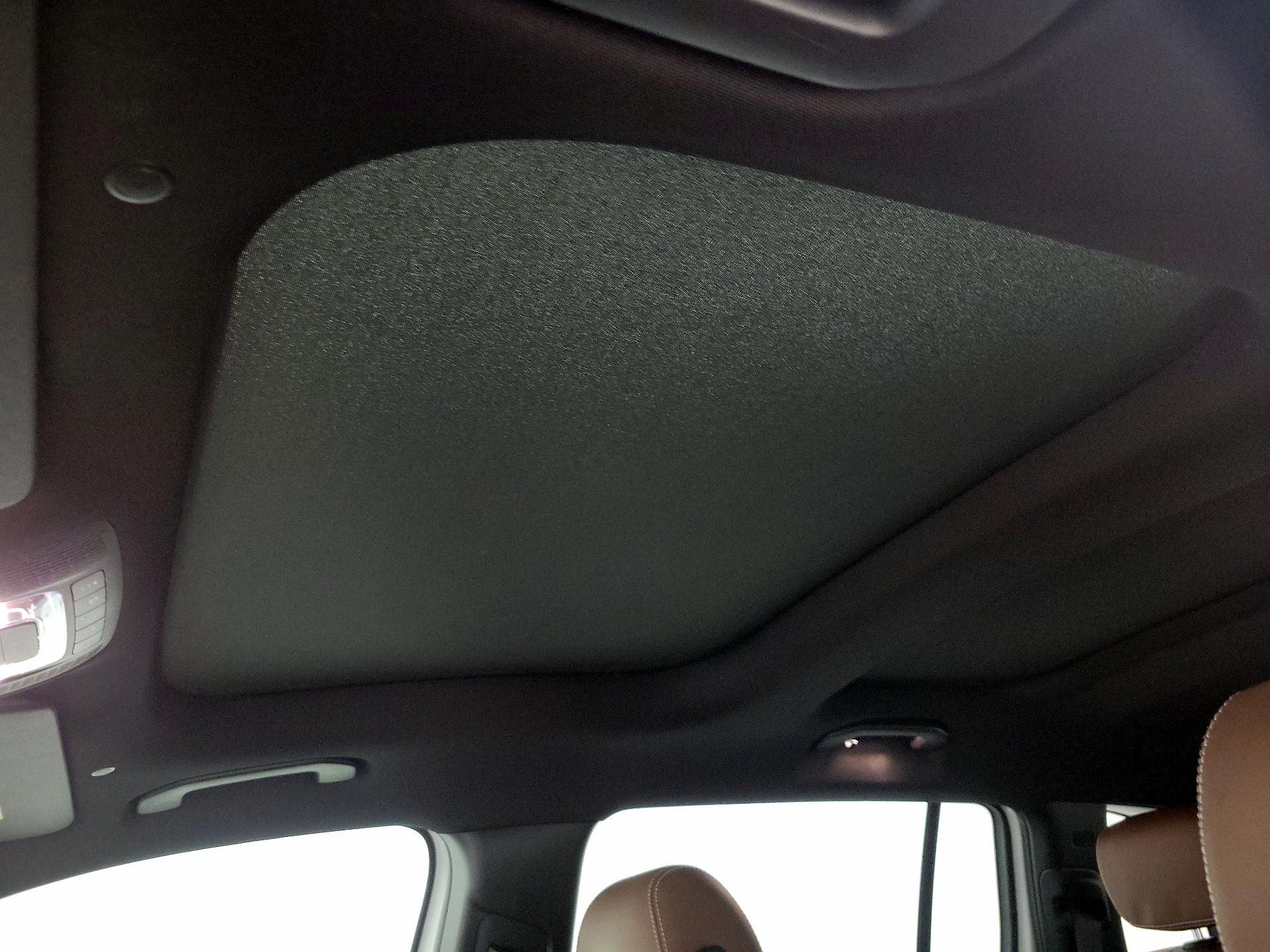 Thumbnail: 2022 Mercedes-Benz GLB - 19