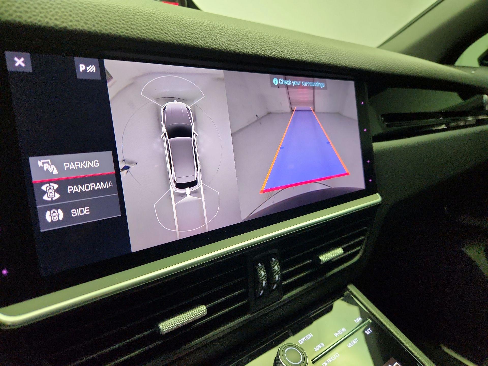 Thumbnail: 2019 Porsche Cayenne - 15