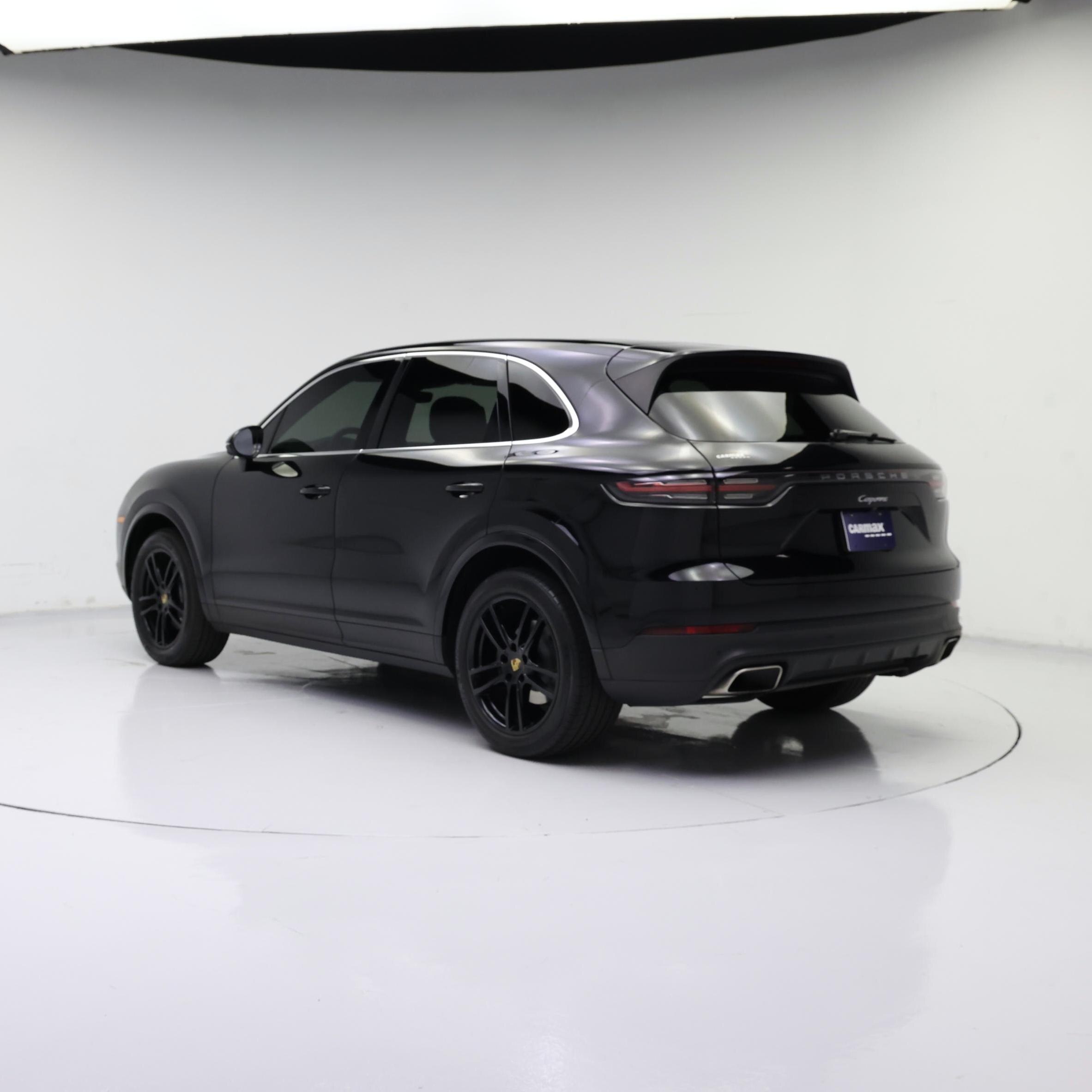 Thumbnail: 2019 Porsche Cayenne - 2