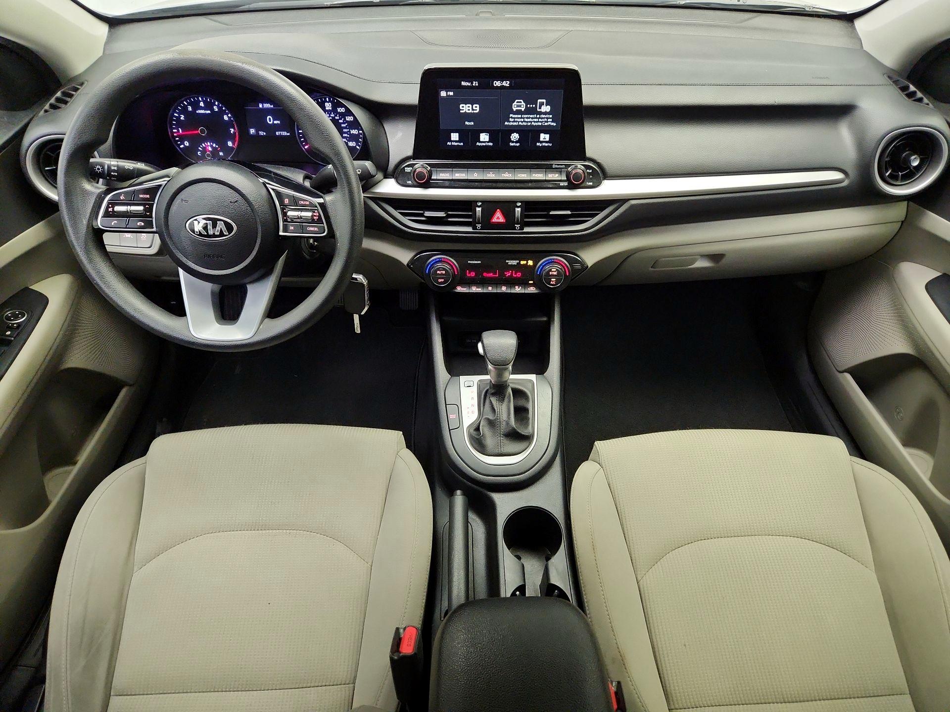 Thumbnail: 2019 Kia Forte - 9