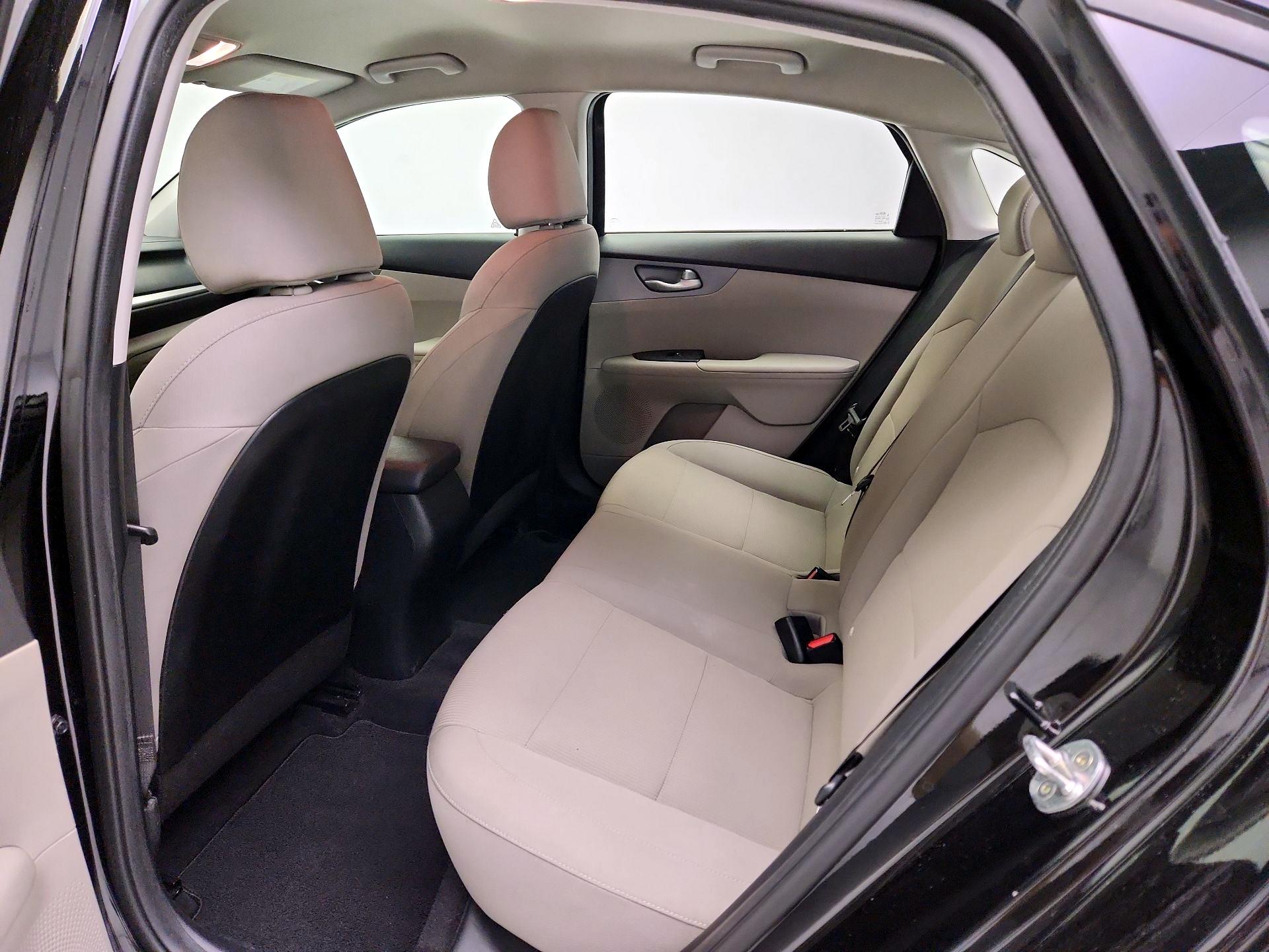 Thumbnail: 2019 Kia Forte - 19