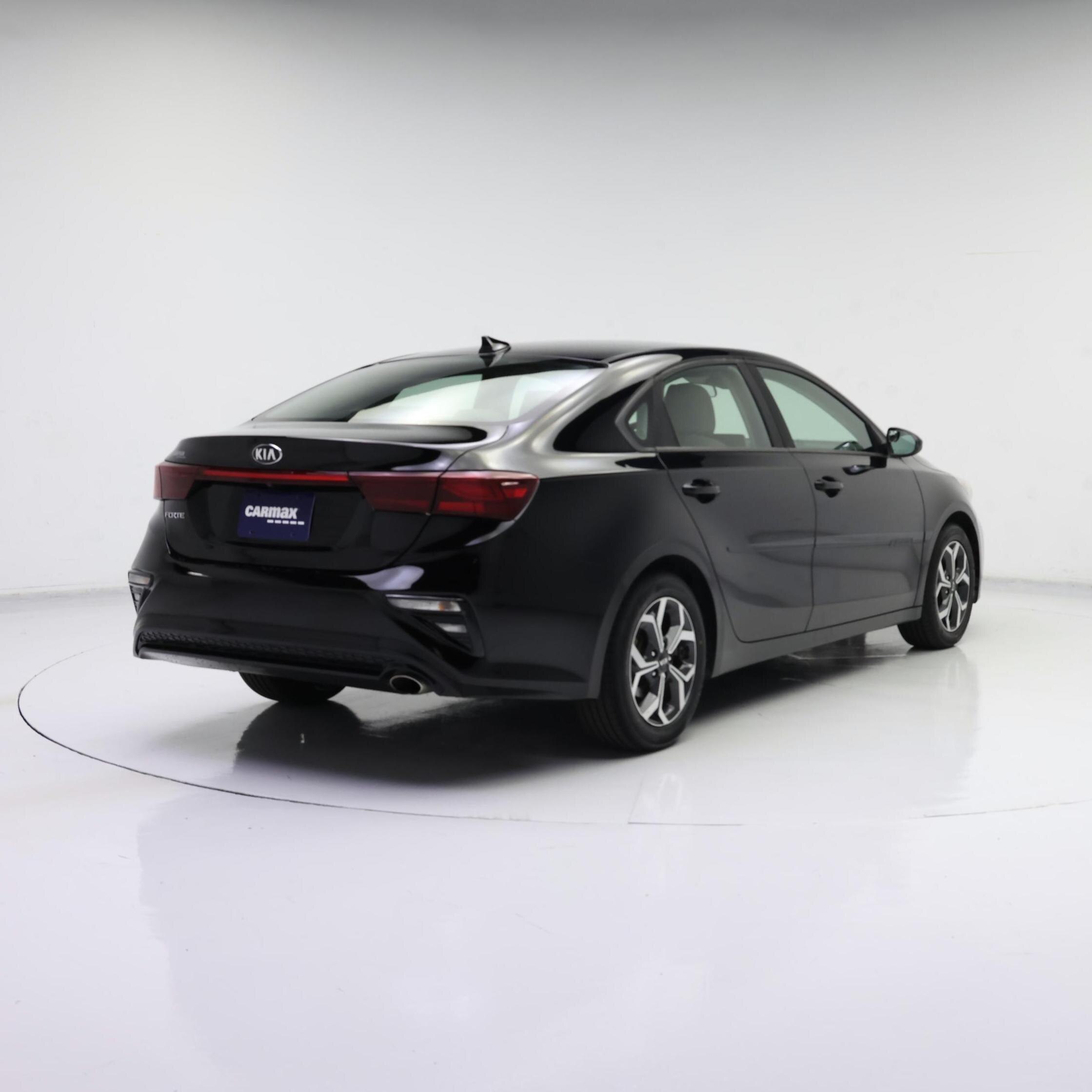 Thumbnail: 2019 Kia Forte - 8