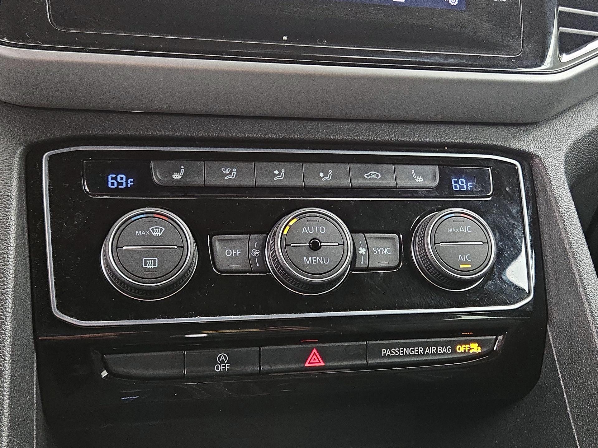 Thumbnail: 2022 Volkswagen Atlas - 16