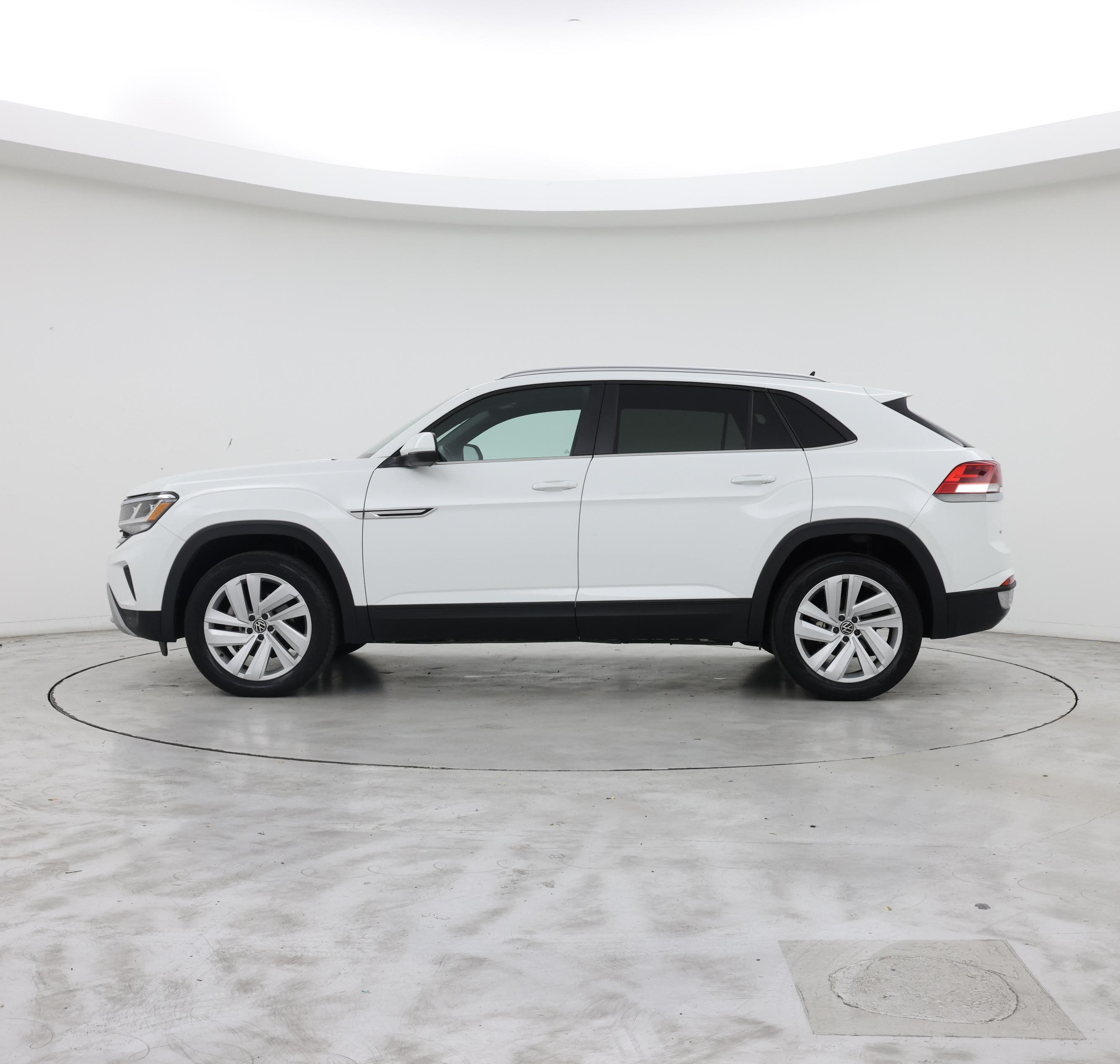 Thumbnail: 2022 Volkswagen Atlas - 3