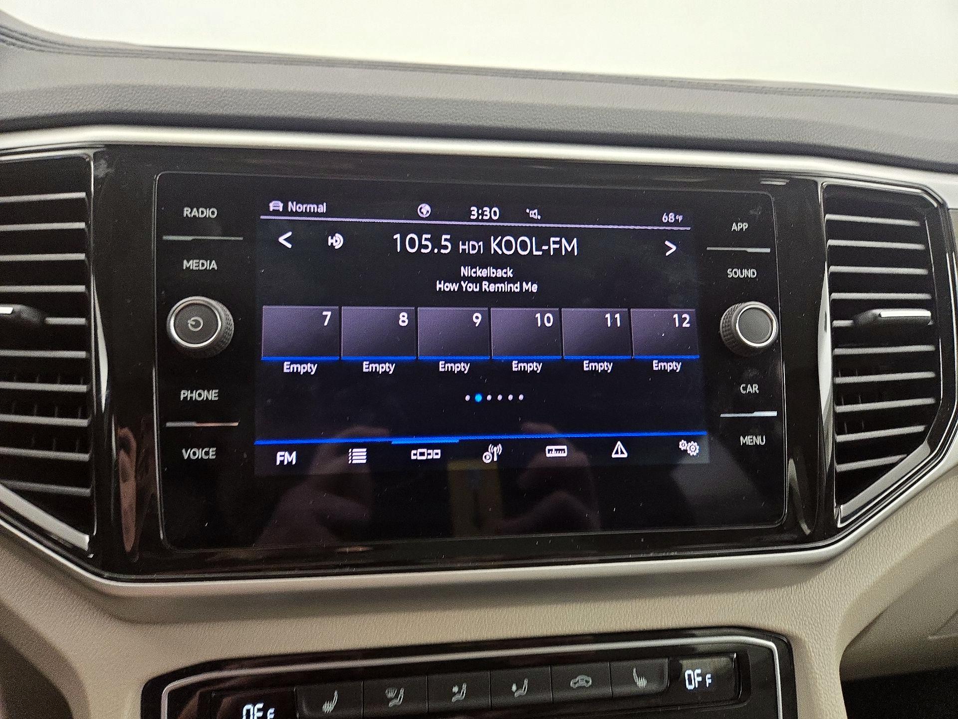 Thumbnail: 2022 Volkswagen Atlas - 15