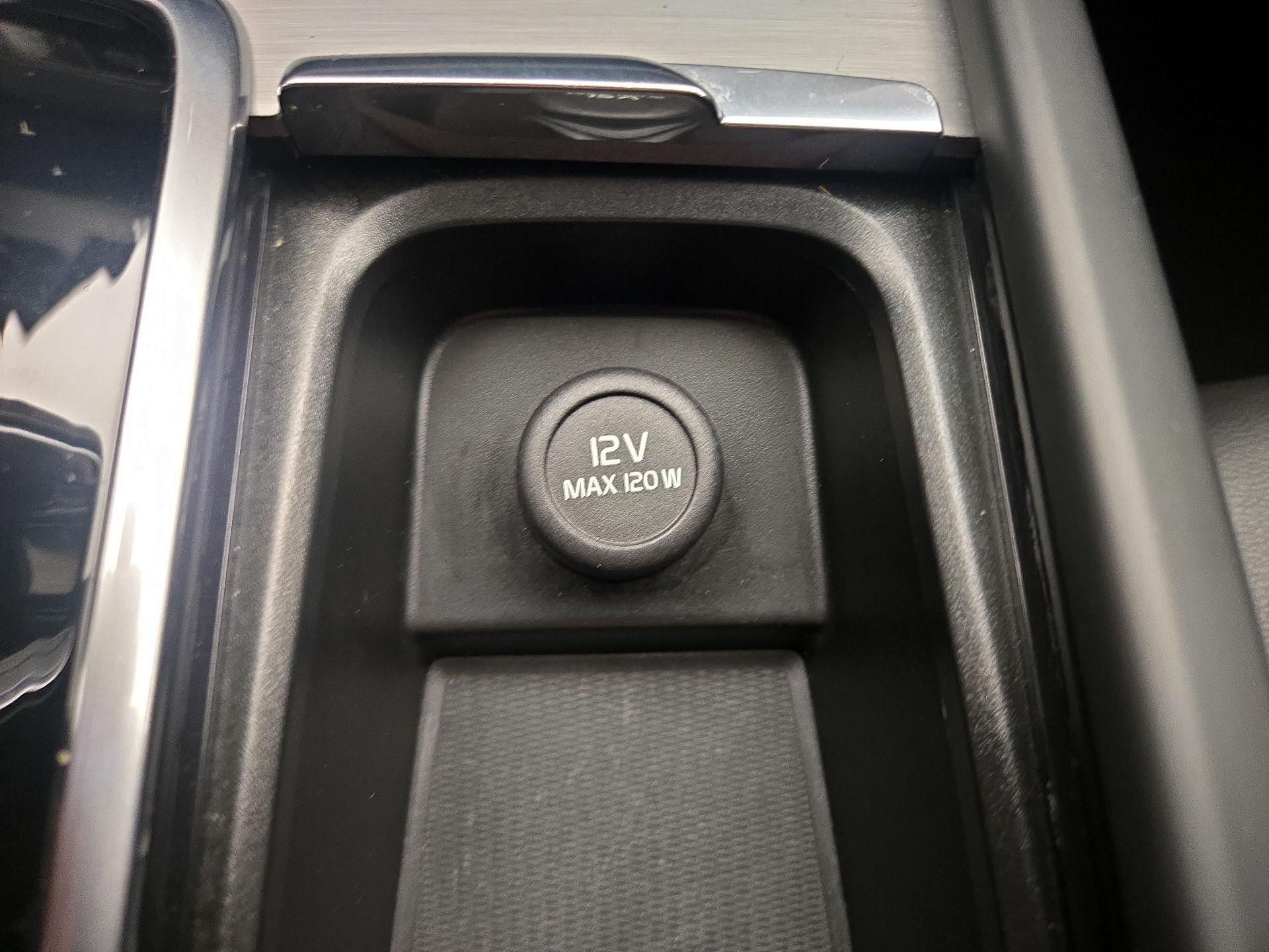 Thumbnail: 2024 Volvo XC90 - 18