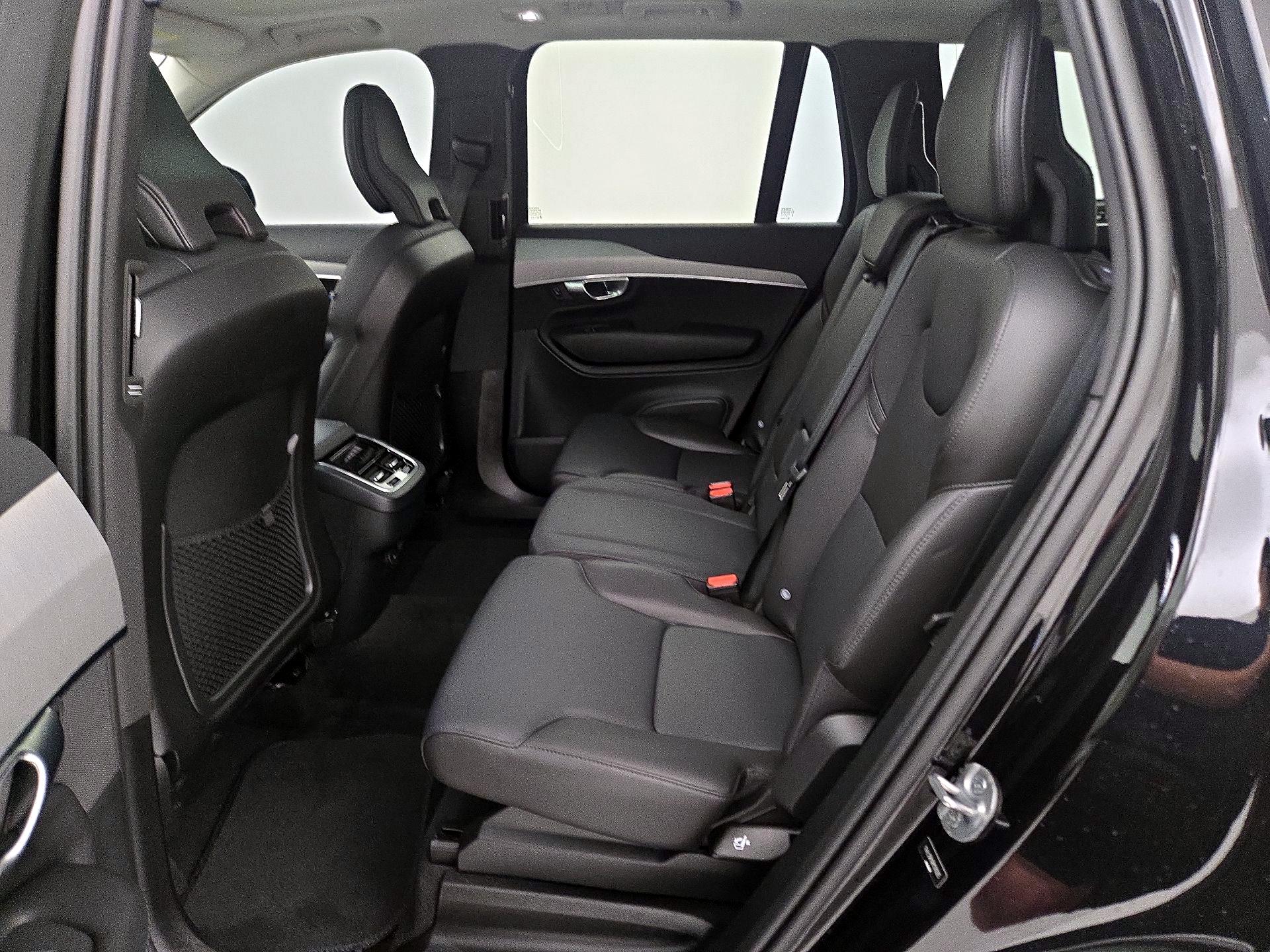 Thumbnail: 2024 Volvo XC90 - 20