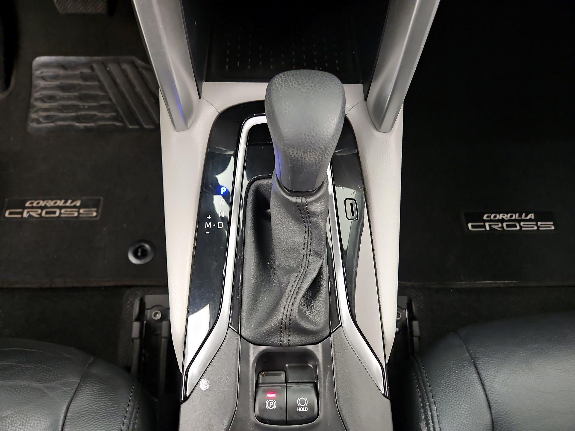 Thumbnail: 2023 Toyota Corolla Cross - 17