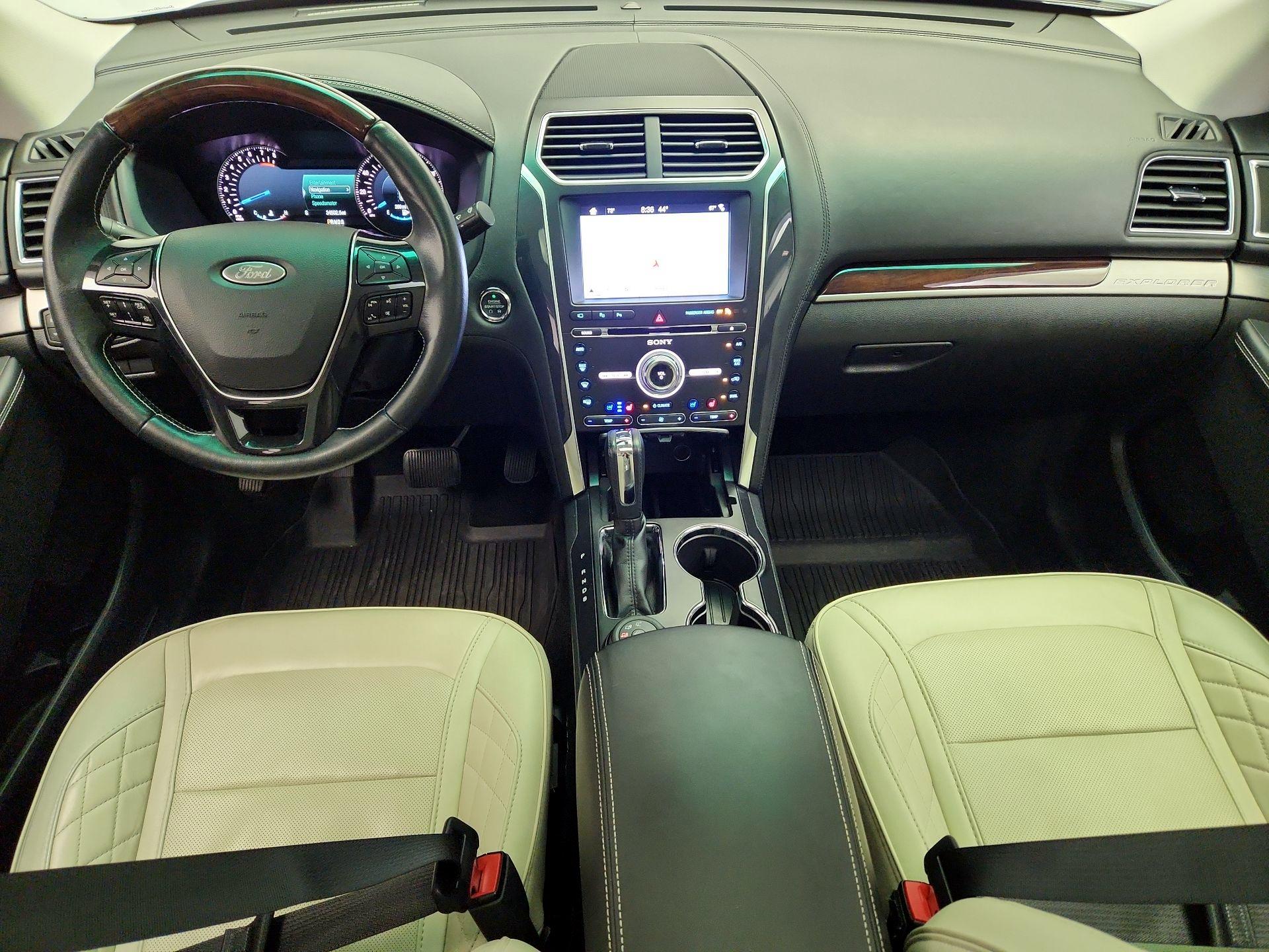 Thumbnail: 2017 Ford Explorer - 9