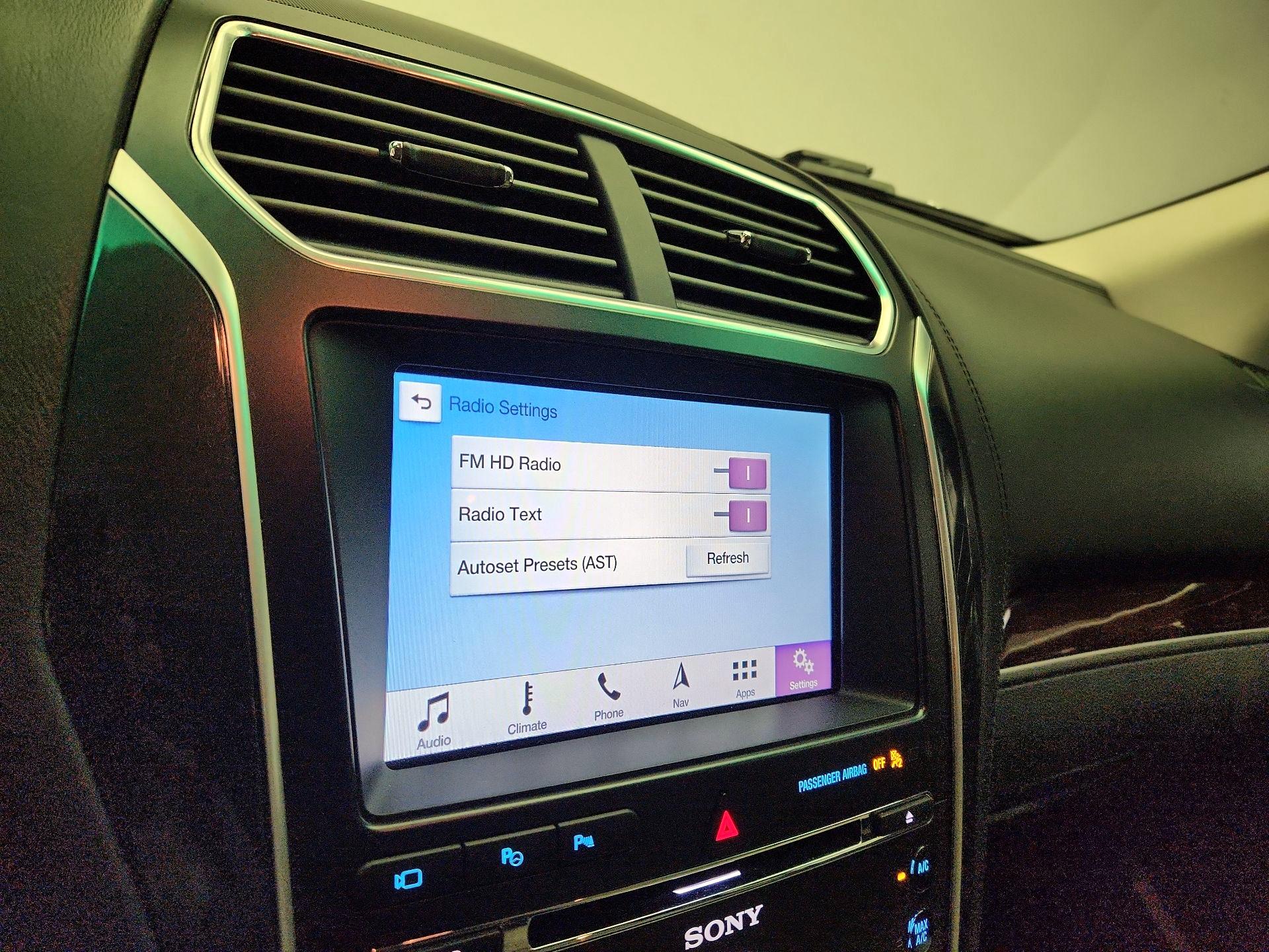 Thumbnail: 2017 Ford Explorer - 16