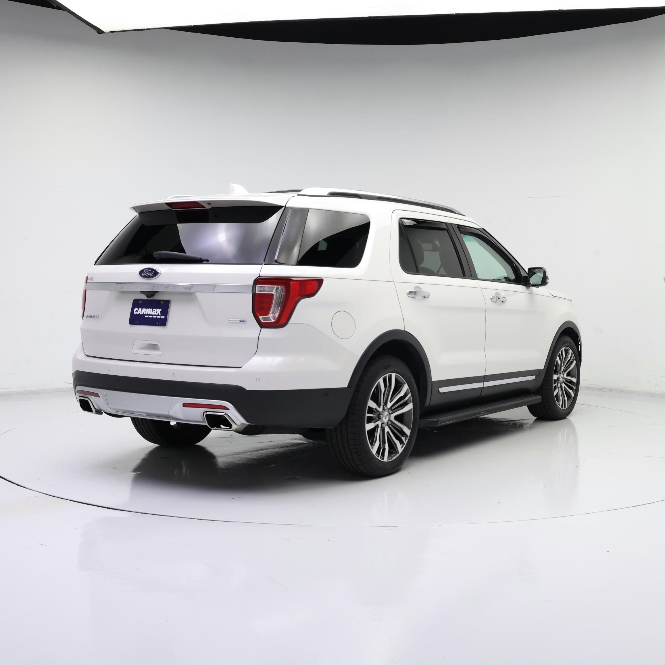 Thumbnail: 2017 Ford Explorer - 8