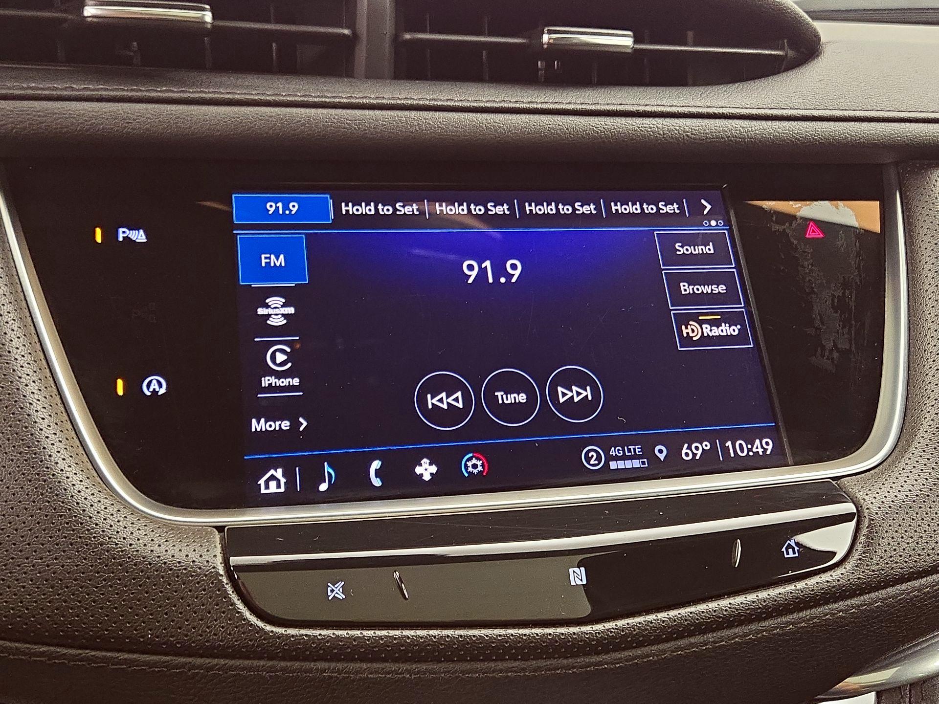 Thumbnail: 2021 Cadillac XT5 - 15