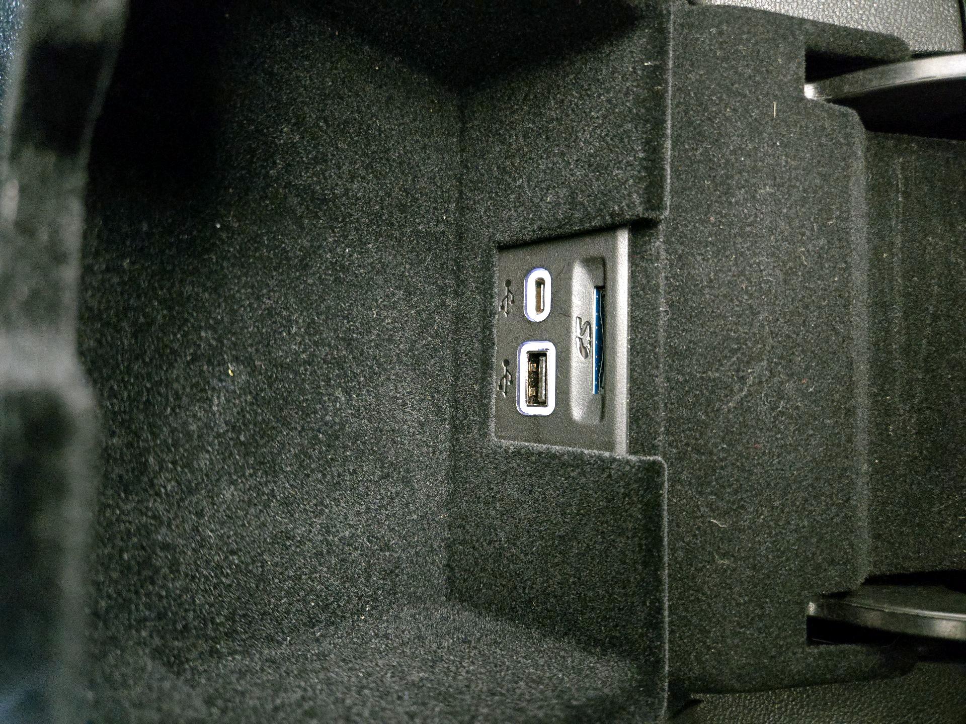 Thumbnail: 2021 Cadillac XT5 - 18