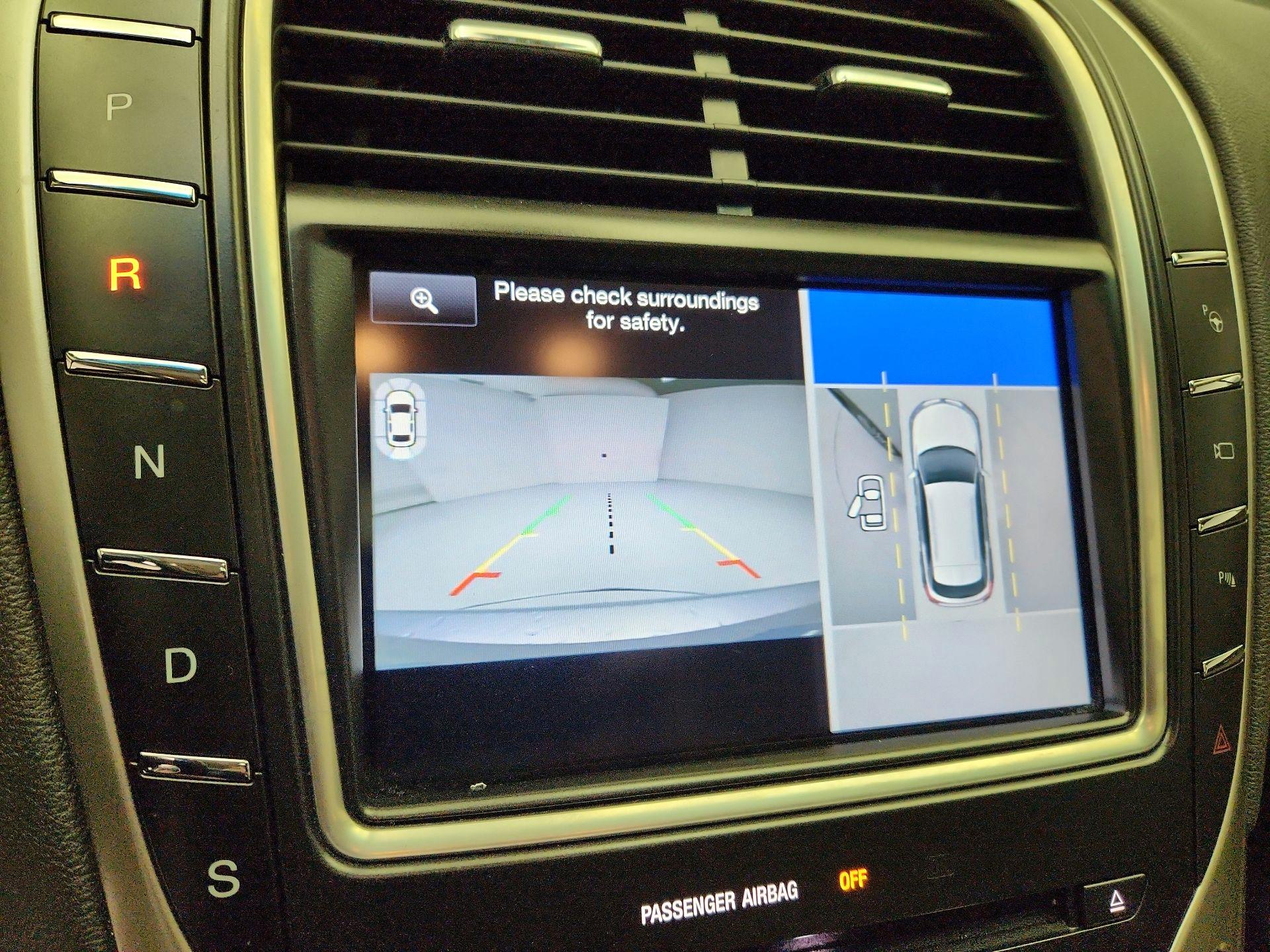 Thumbnail: 2016 Lincoln MKX - 15