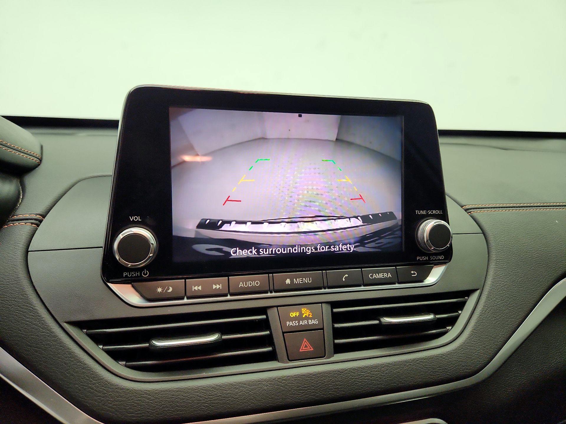 Thumbnail: 2019 Nissan Altima - 14