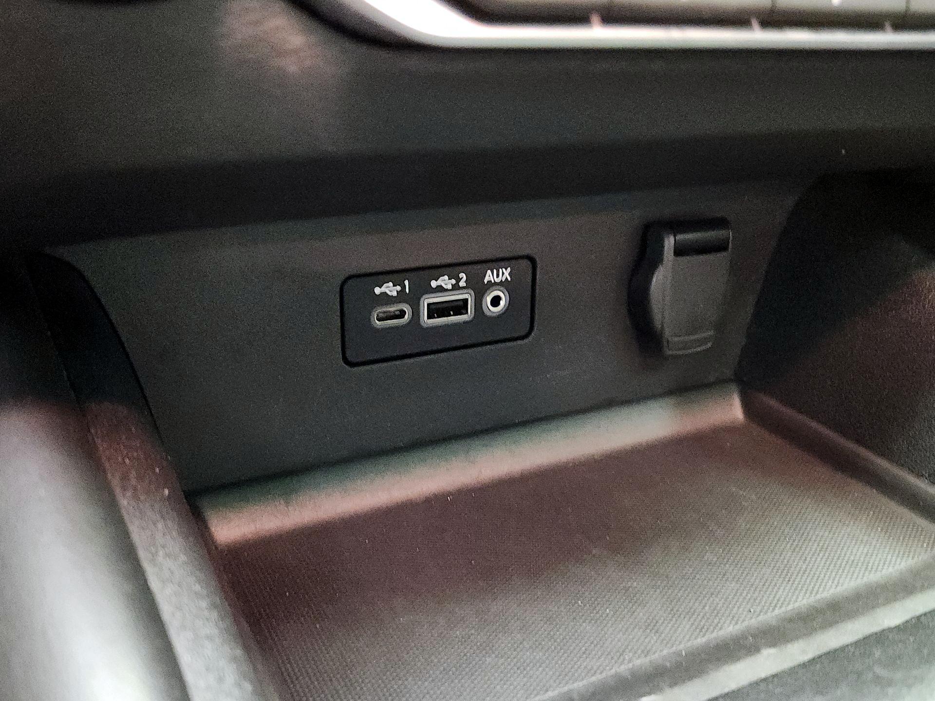 Thumbnail: 2019 Nissan Altima - 18