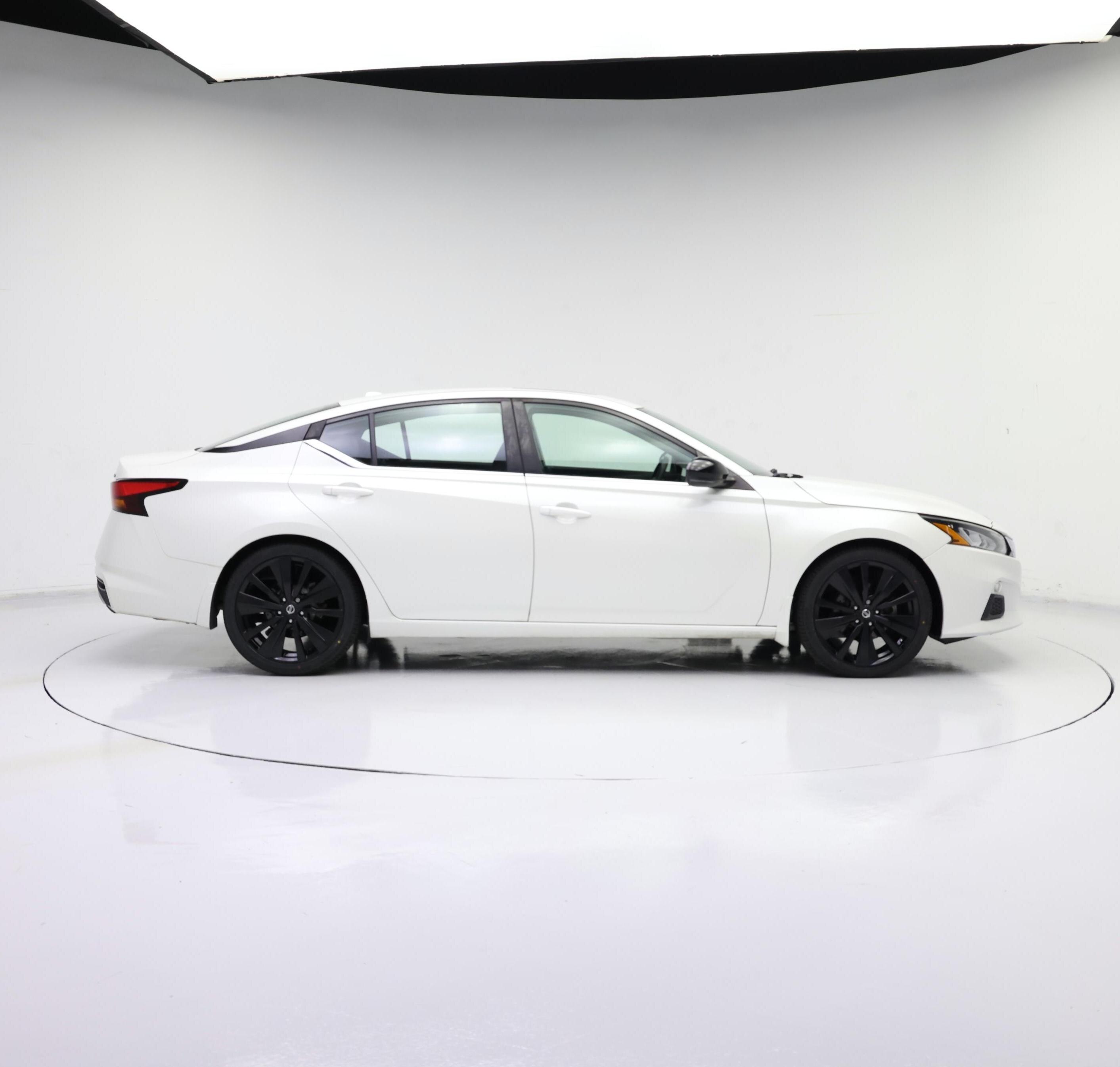 Thumbnail: 2019 Nissan Altima - 7