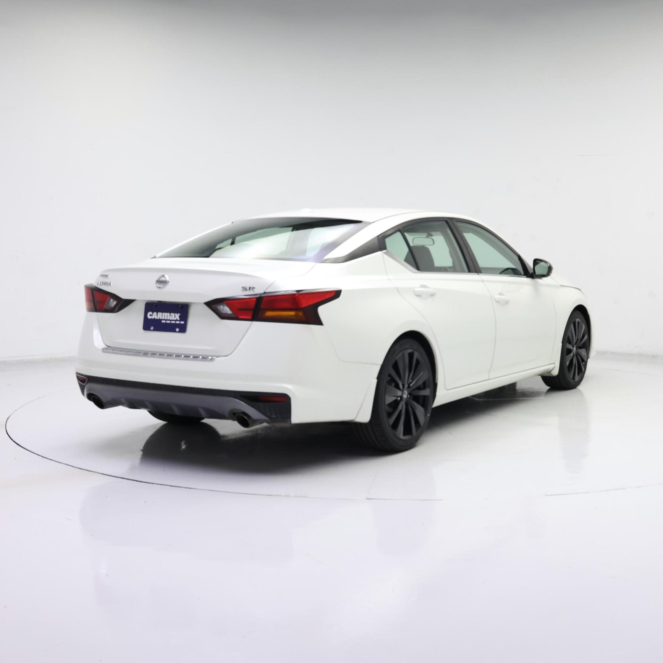 Thumbnail: 2019 Nissan Altima - 8