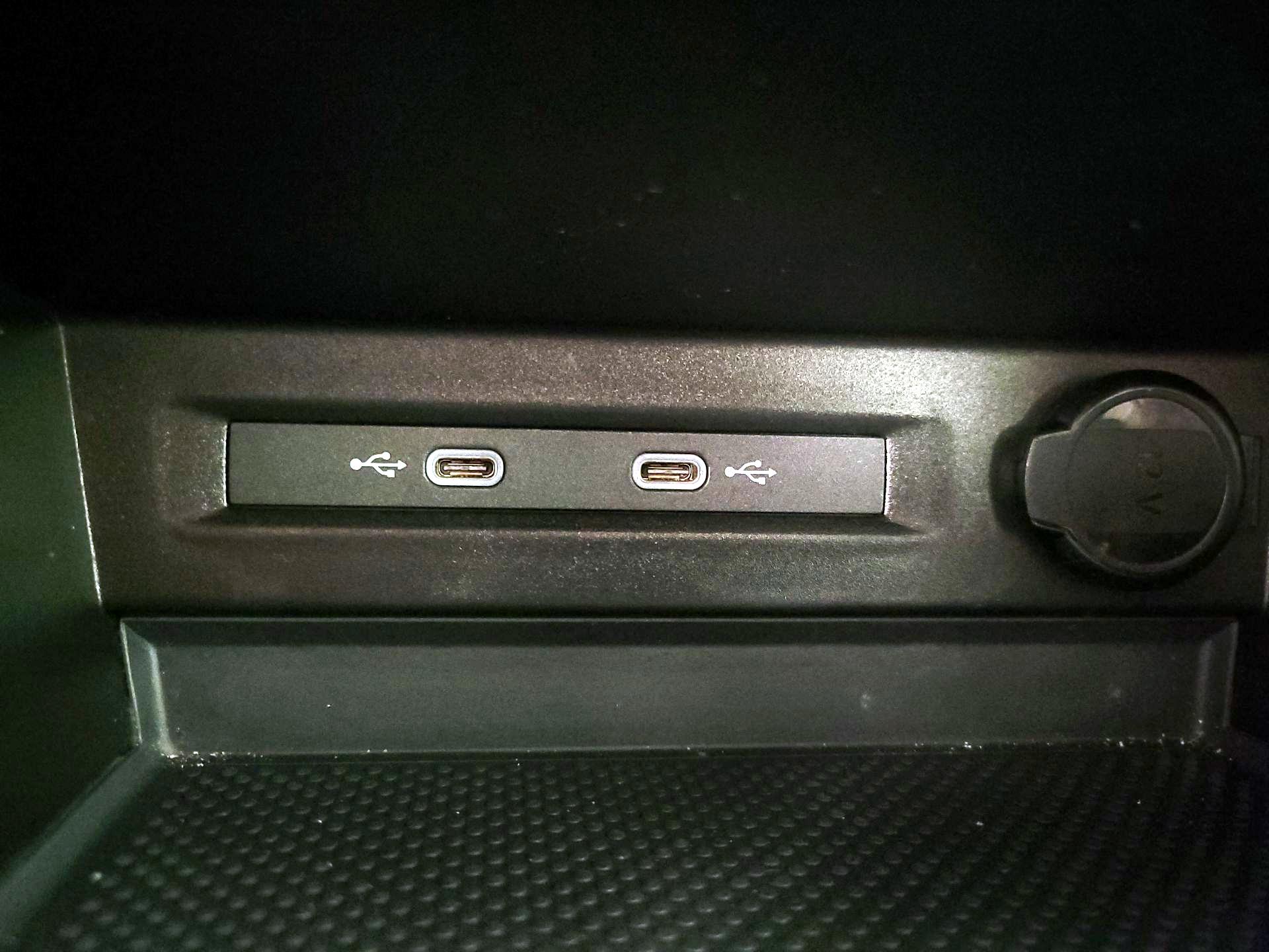 Thumbnail: 2023 Volkswagen Taos - 18