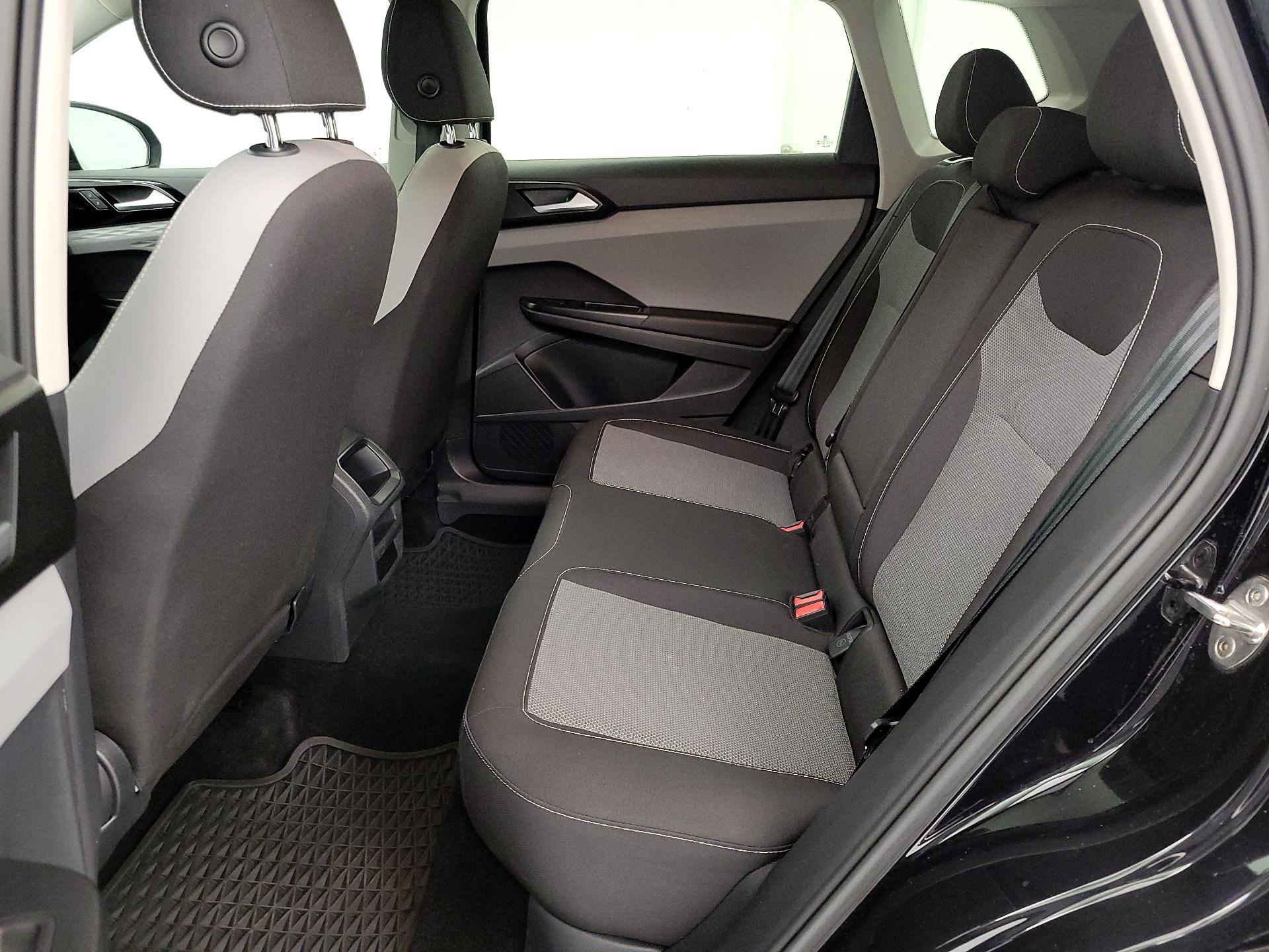 Thumbnail: 2023 Volkswagen Taos - 19