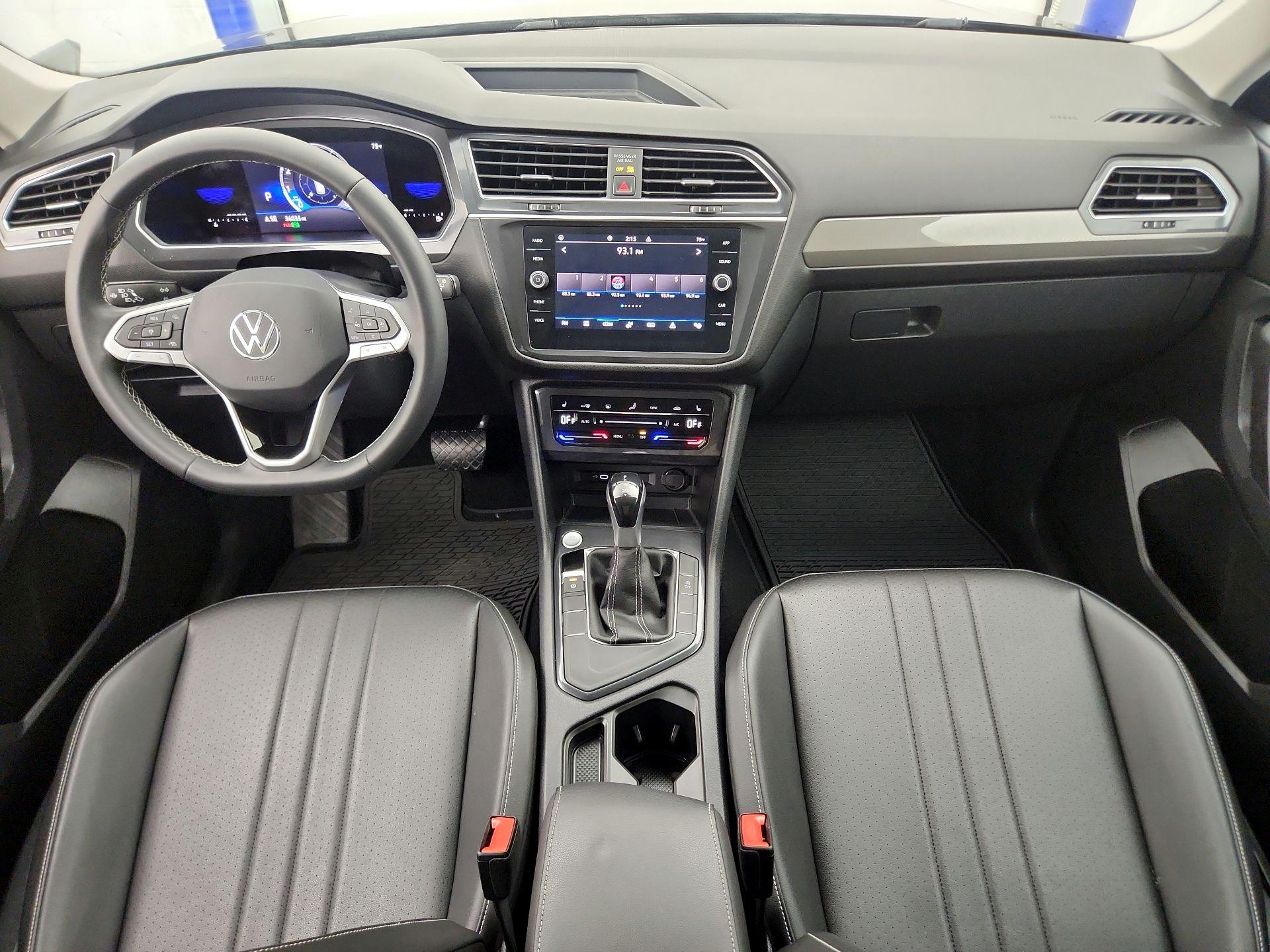 Thumbnail: 2023 Volkswagen Tiguan - 9