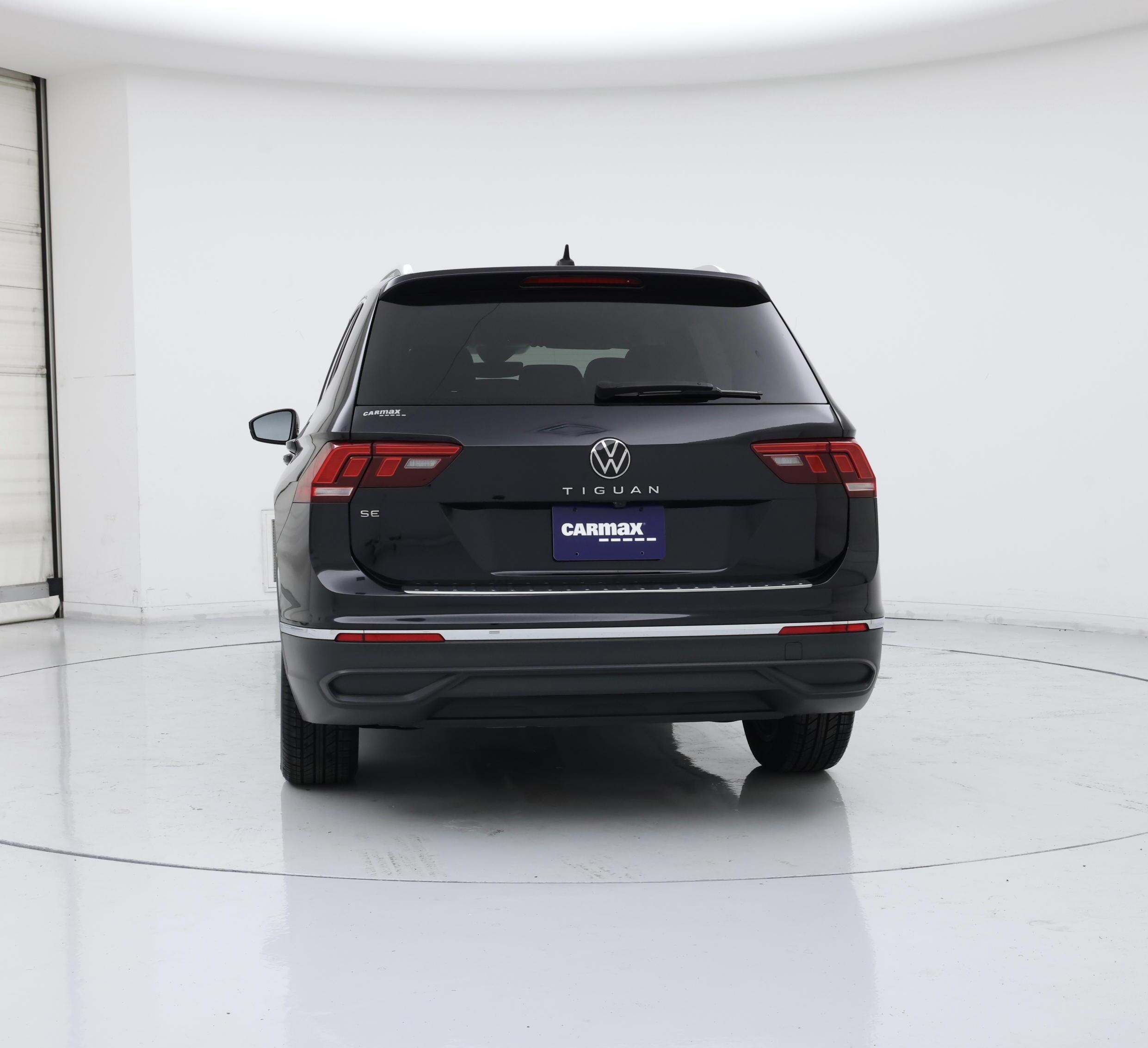 Thumbnail: 2023 Volkswagen Tiguan - 6