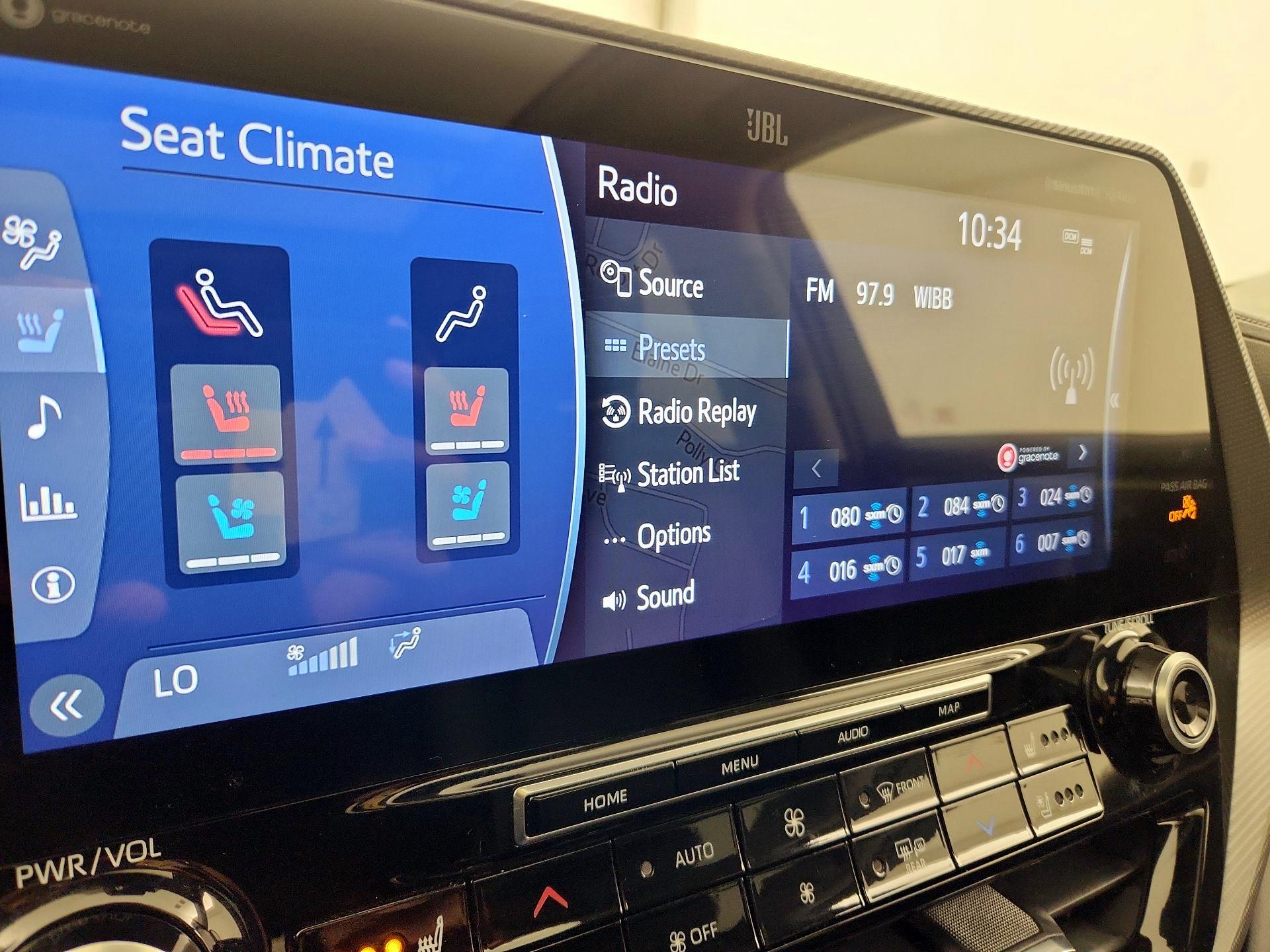 Thumbnail: 2020 Toyota Highlander - 15