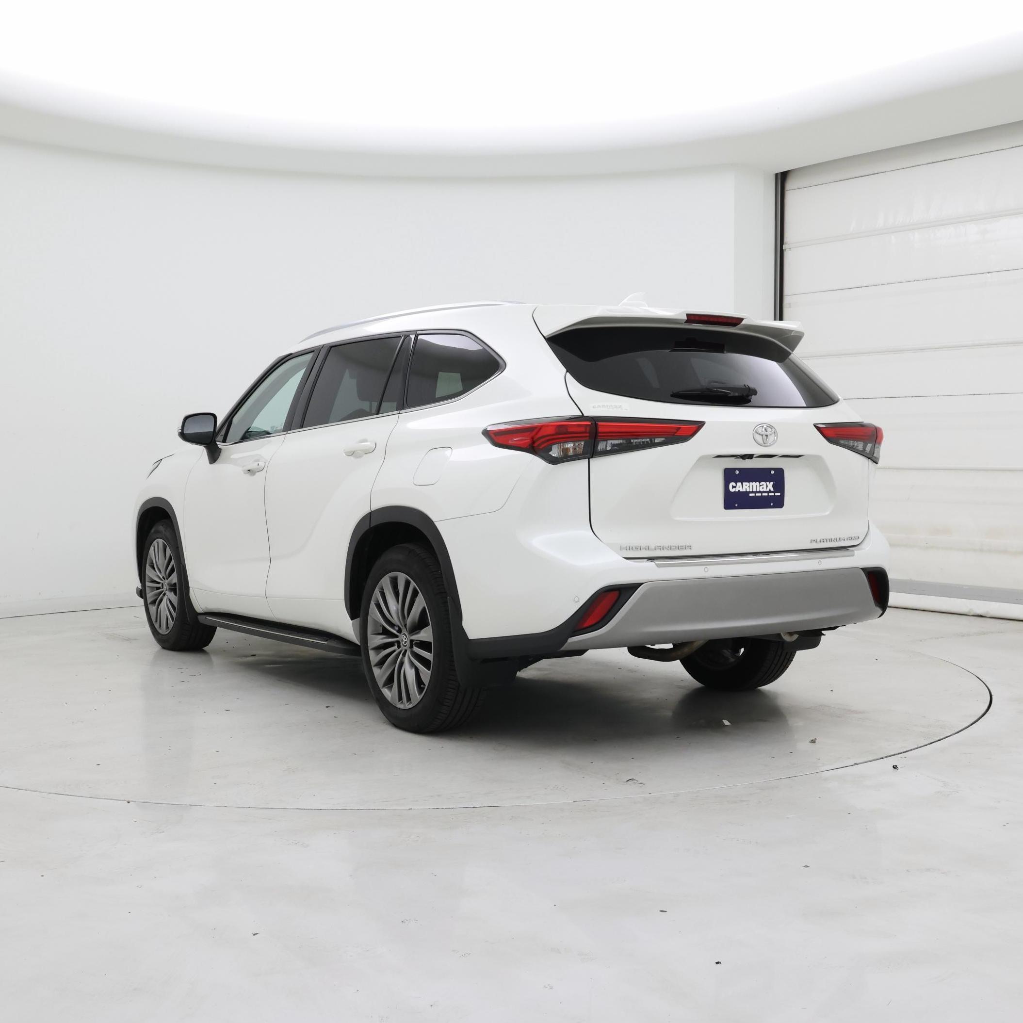 Thumbnail: 2020 Toyota Highlander - 2