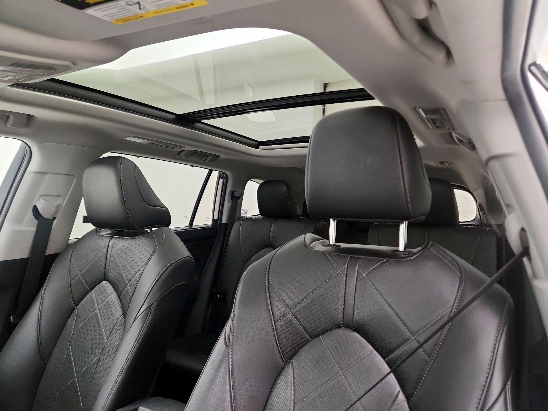 Thumbnail: 2020 Toyota Highlander - 19