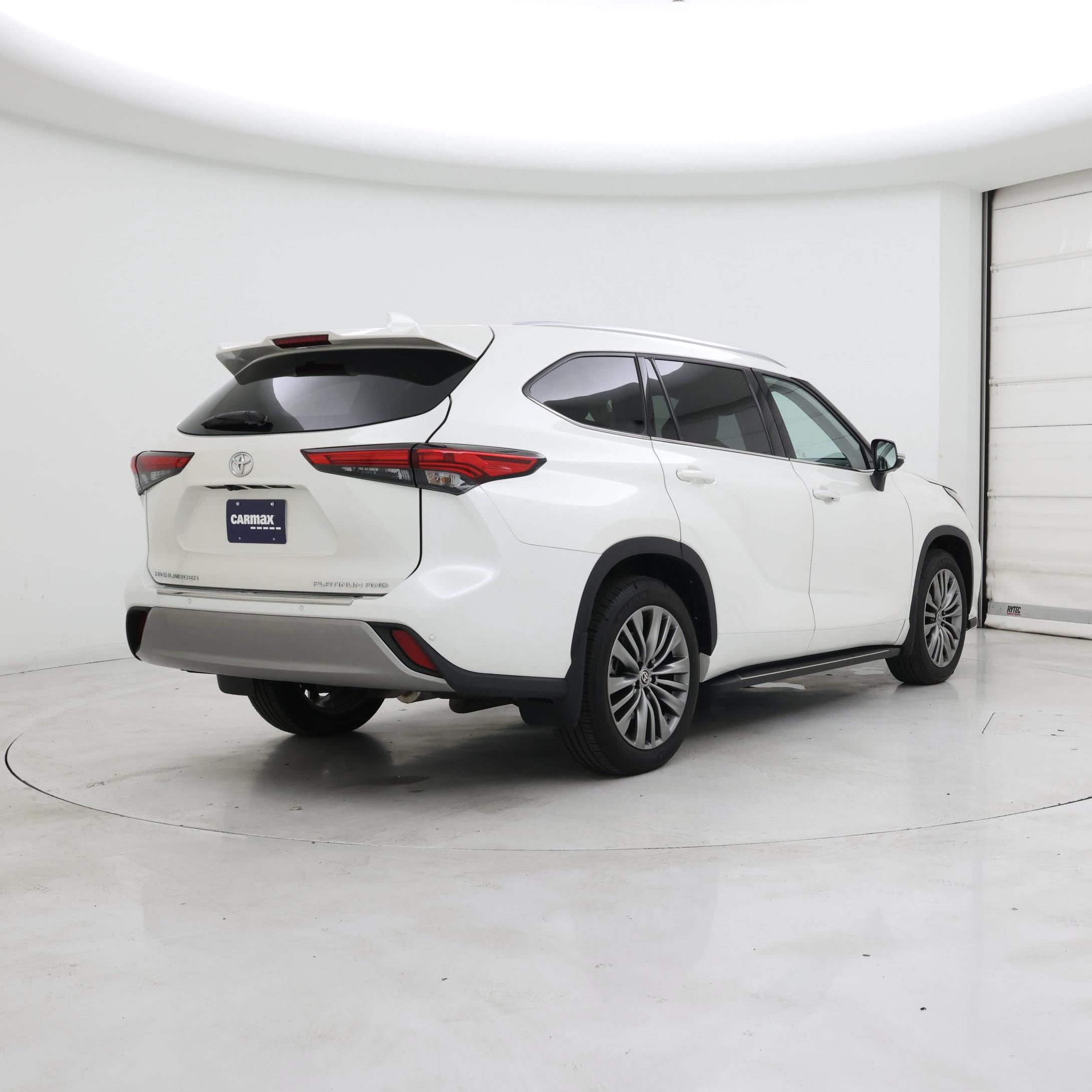Thumbnail: 2020 Toyota Highlander - 8