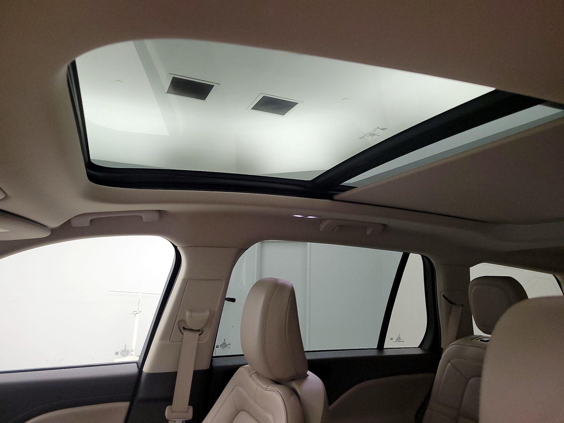 Thumbnail: 2022 Lincoln Aviator - 20