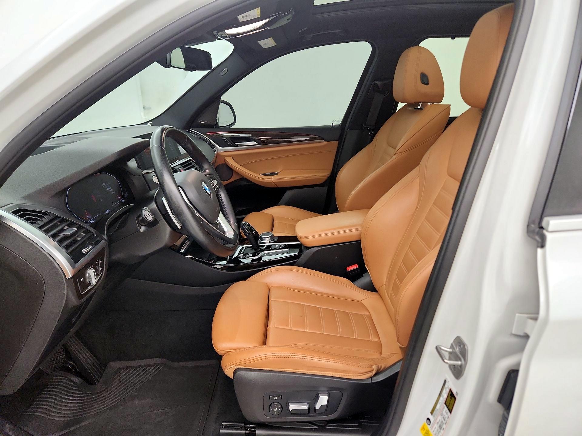 Thumbnail: 2021 BMW X3 - 11