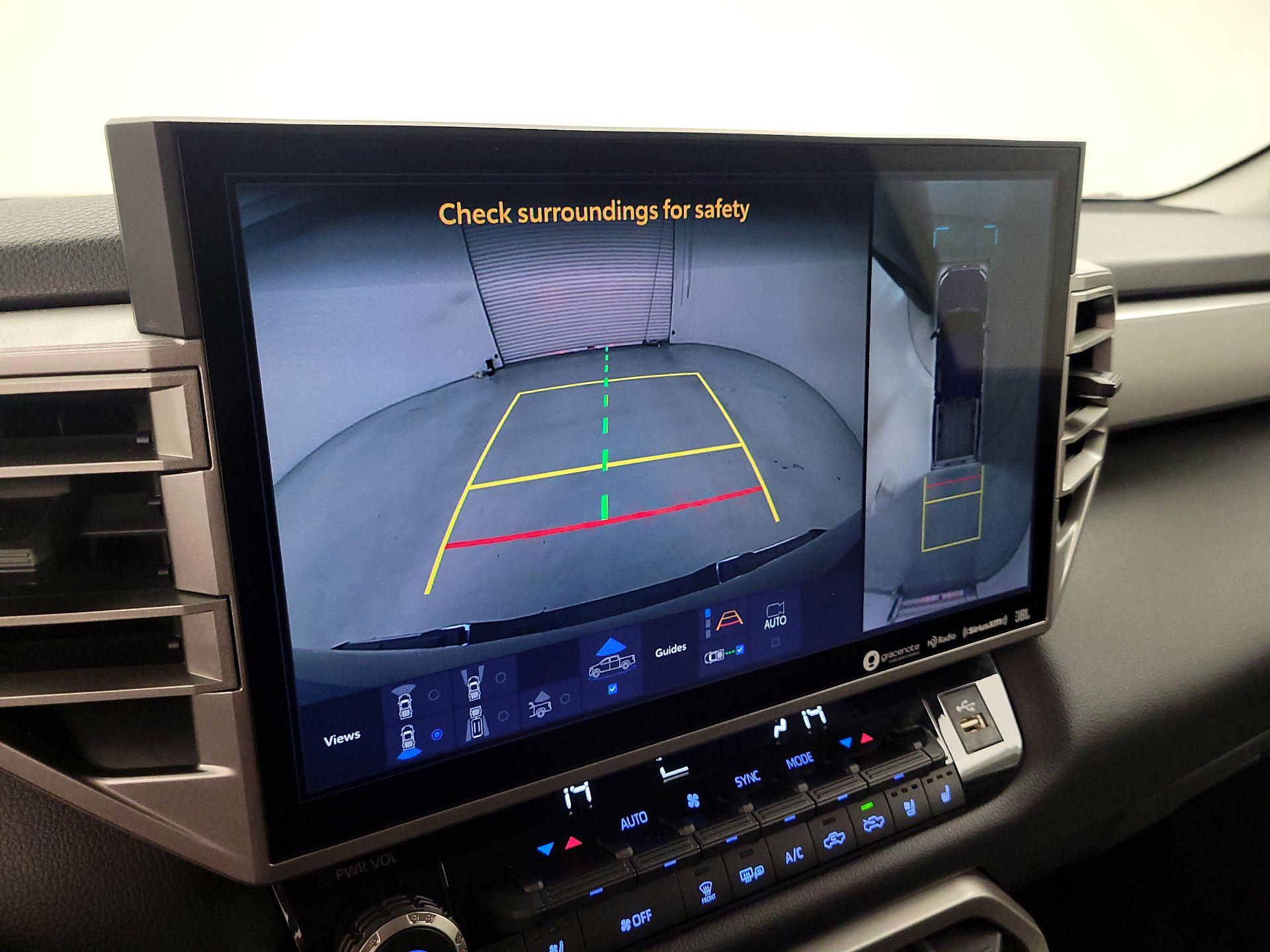 Thumbnail: 2022 Toyota Tundra - 14