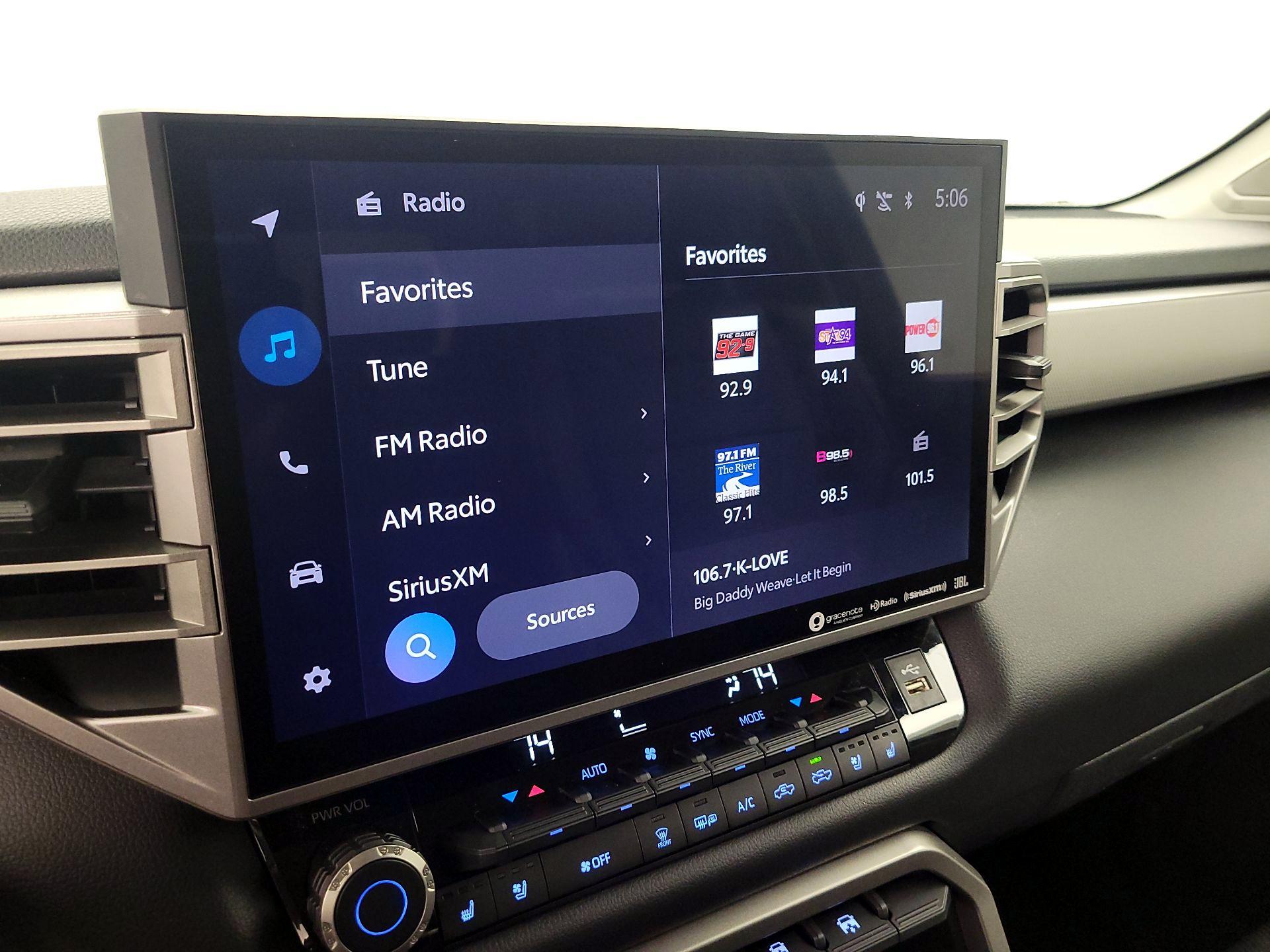 Thumbnail: 2022 Toyota Tundra - 15
