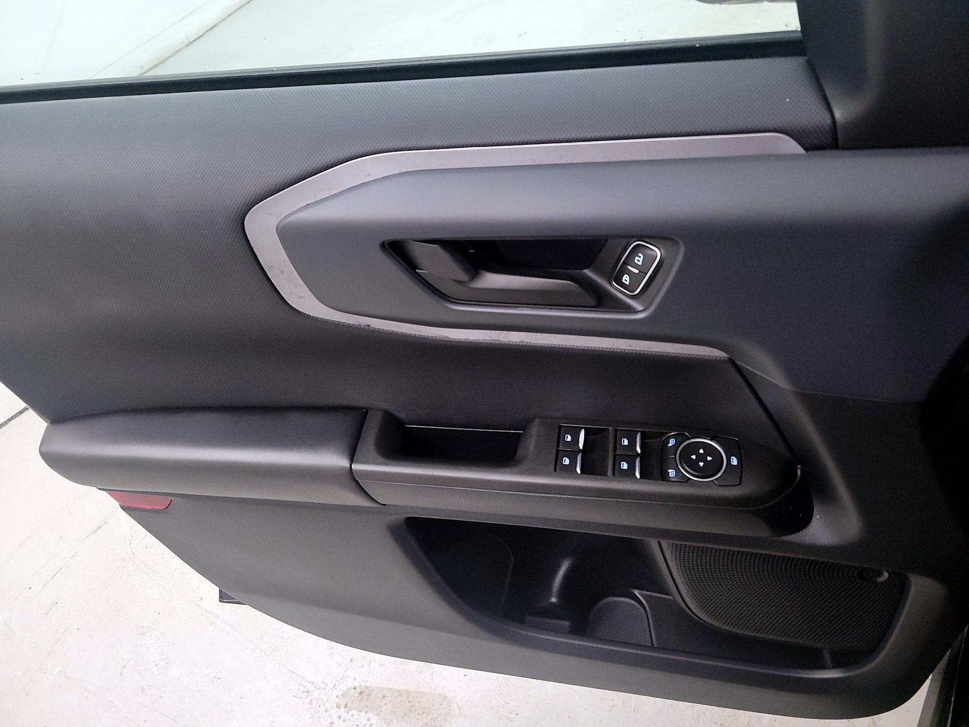 Thumbnail: 2021 Ford Bronco Sport - 12