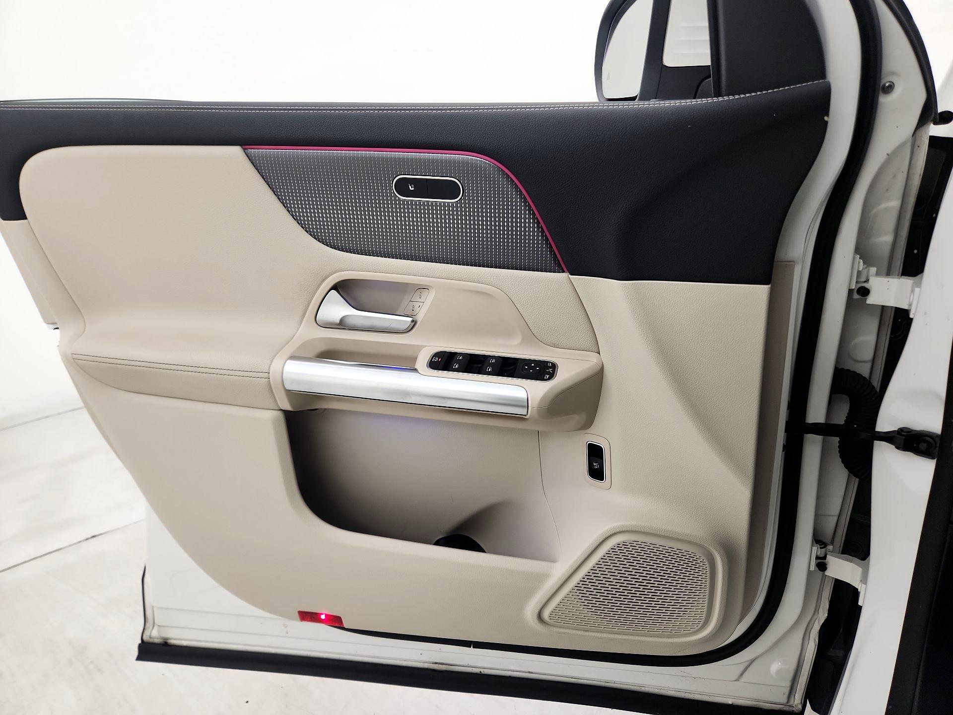 Thumbnail: 2022 Mercedes-Benz GLA - 12