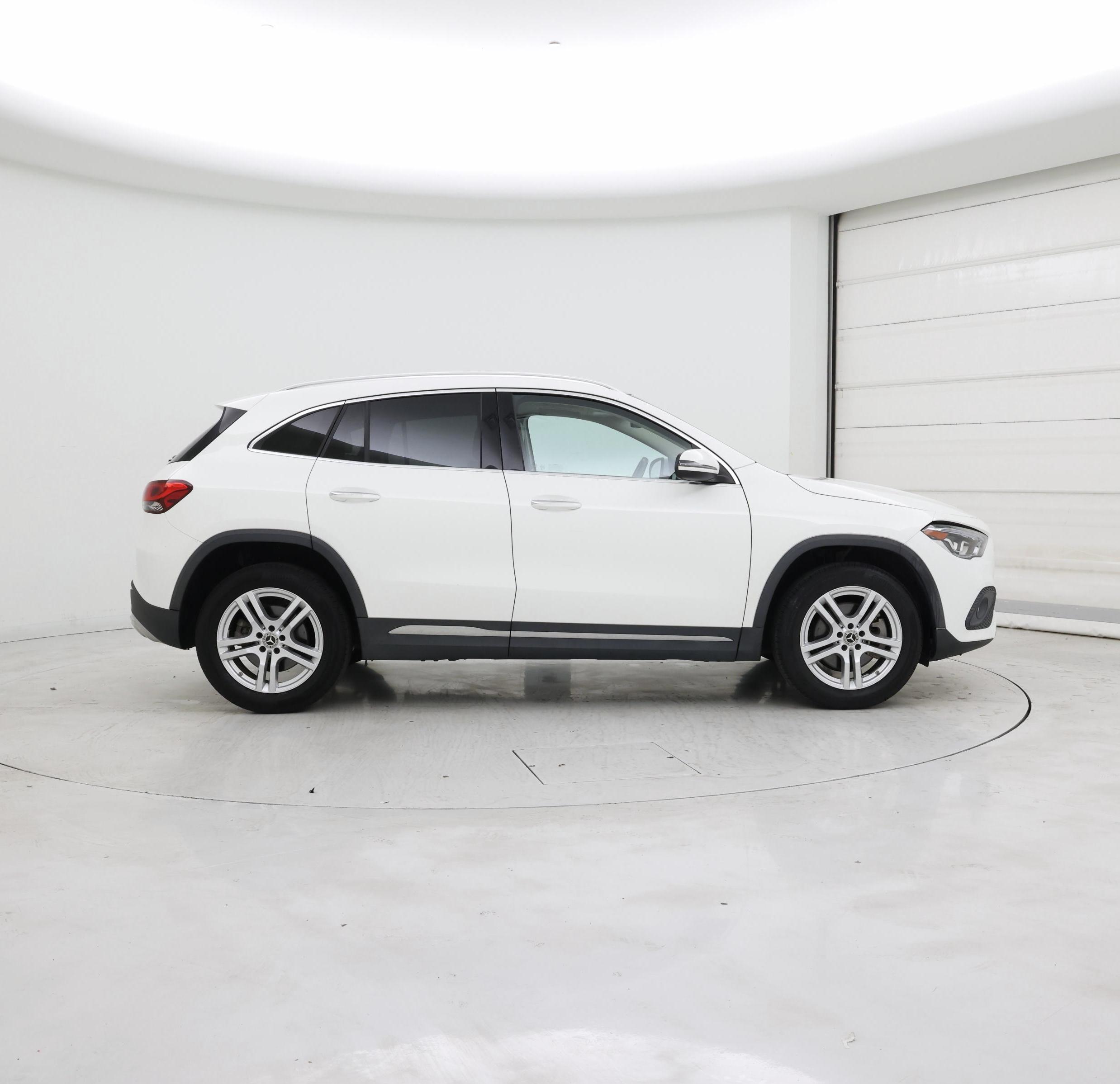 Thumbnail: 2022 Mercedes-Benz GLA - 7