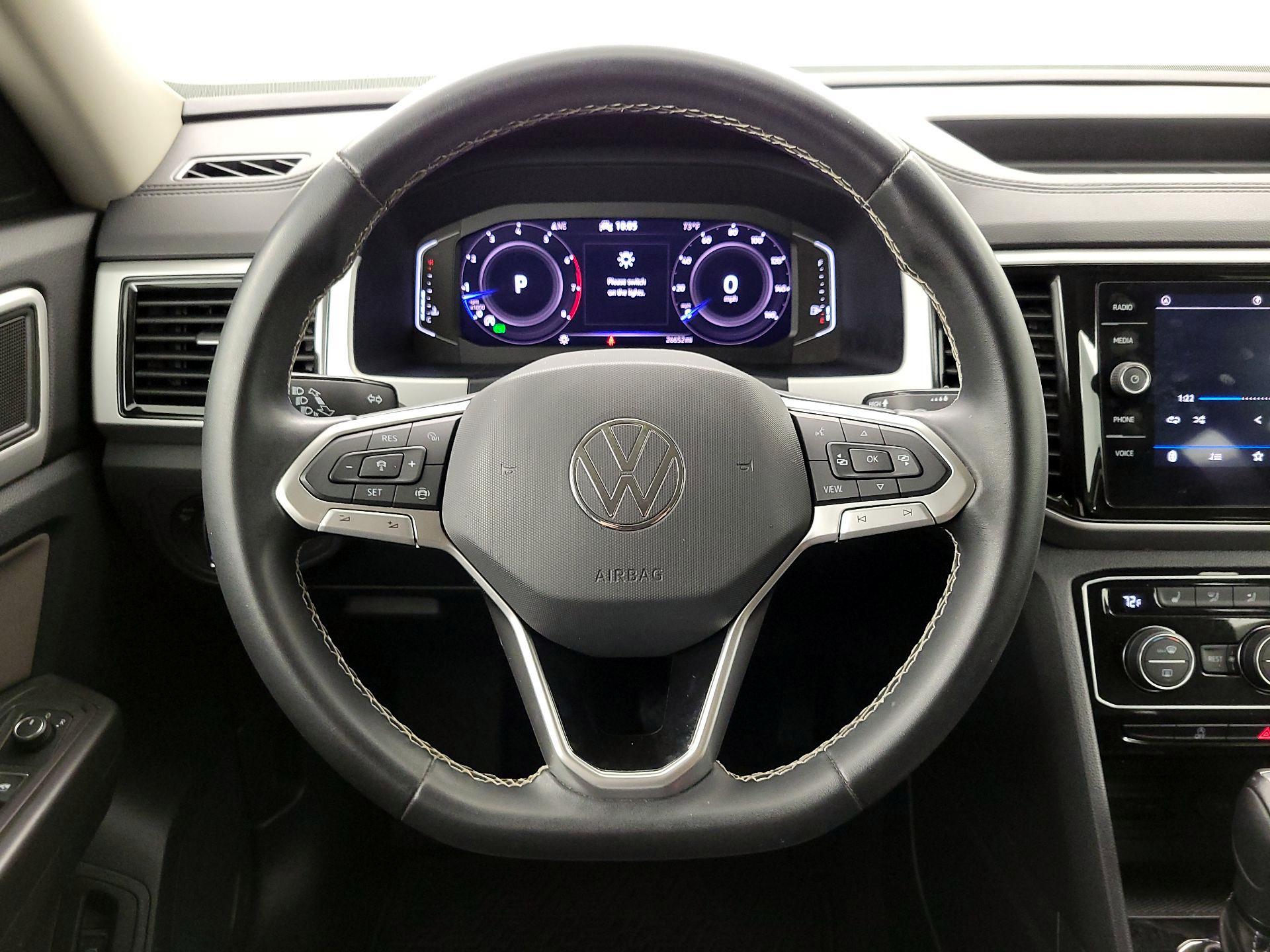 Thumbnail: 2022 Volkswagen Atlas - 10