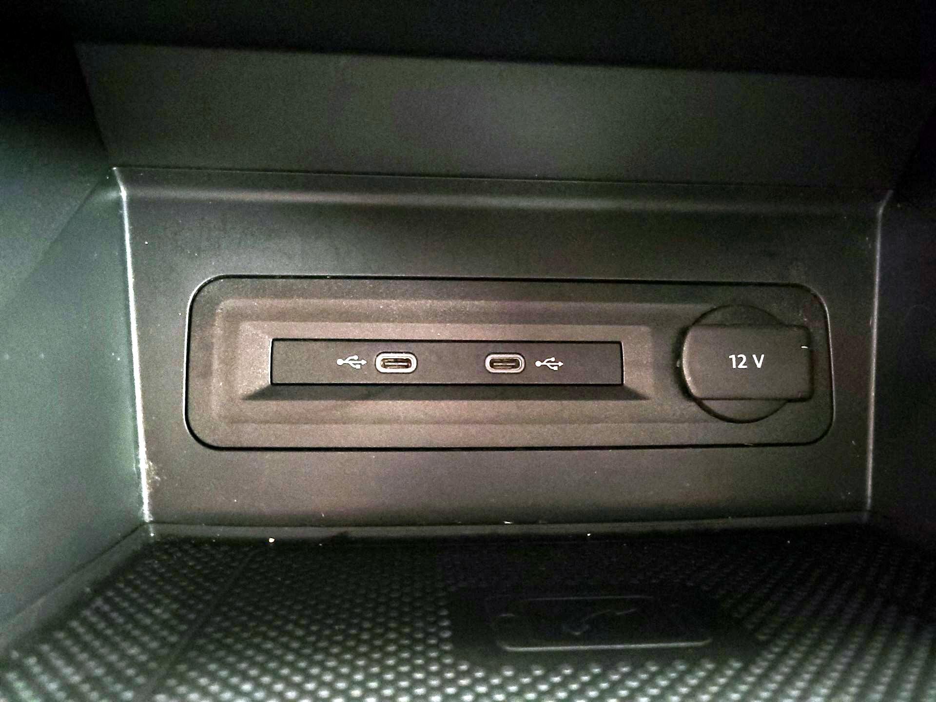 Thumbnail: 2022 Volkswagen Atlas - 19