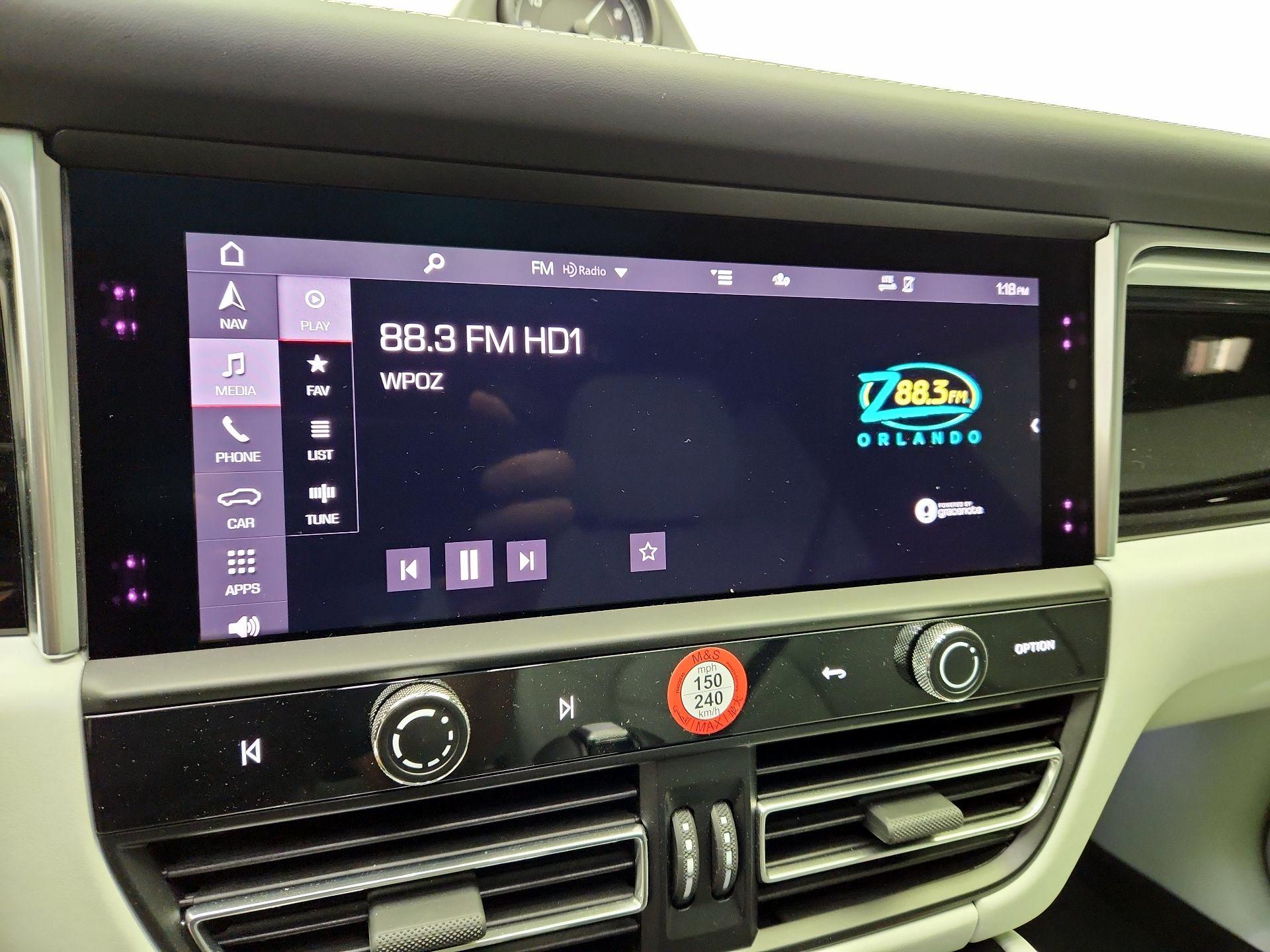 Thumbnail: 2024 Porsche Macan - 16