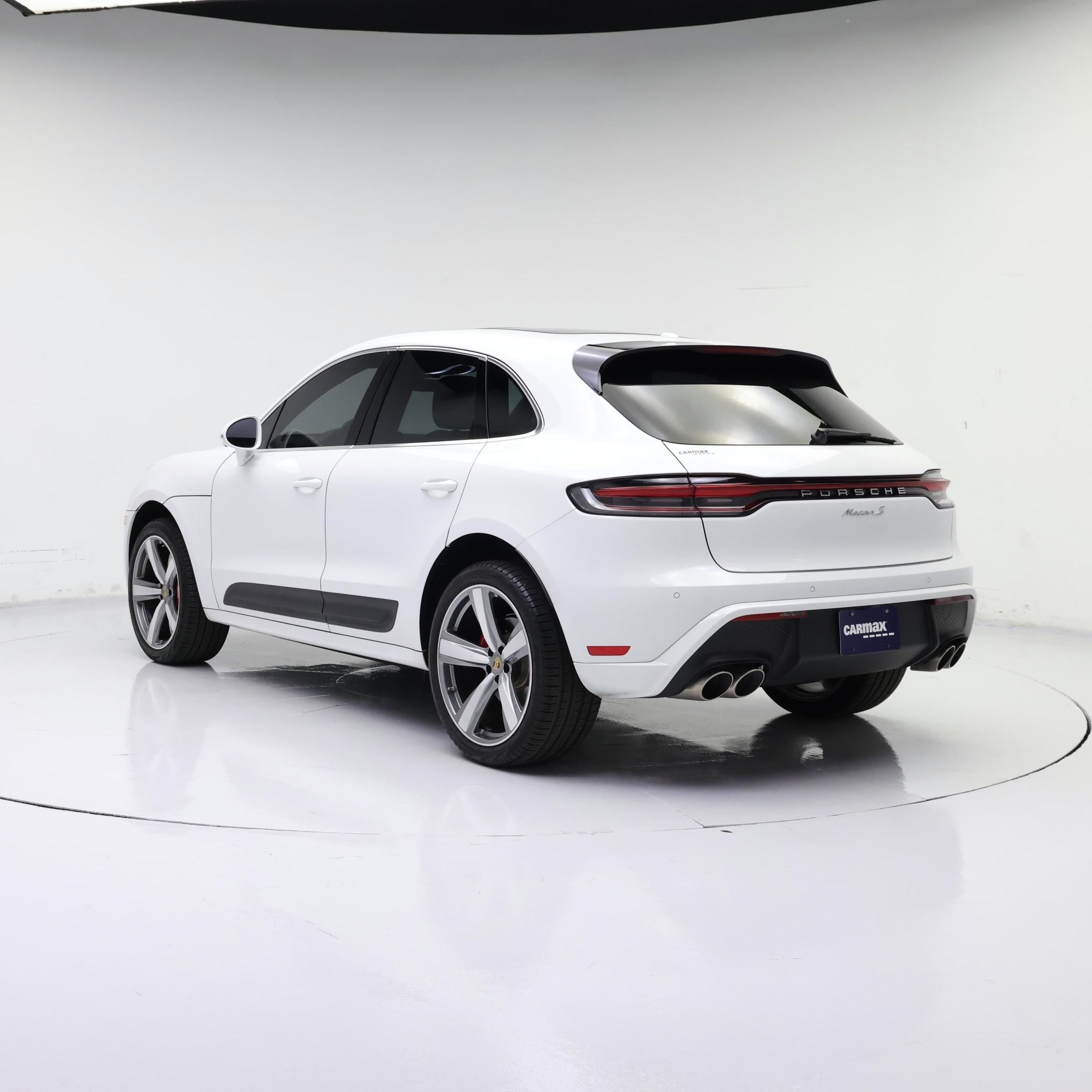 Thumbnail: 2024 Porsche Macan - 2