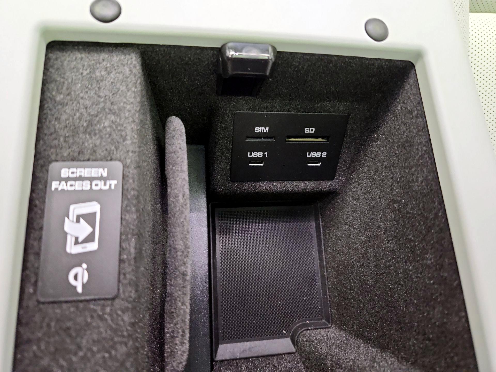 Thumbnail: 2024 Porsche Macan - 19