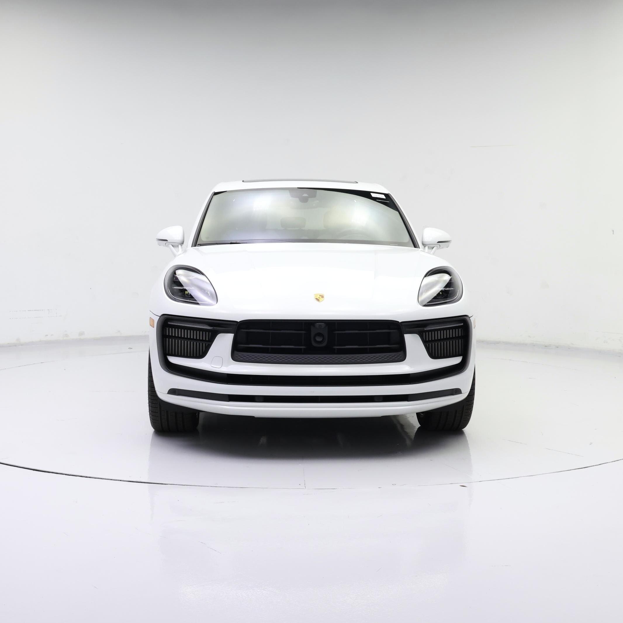 Thumbnail: 2024 Porsche Macan - 5