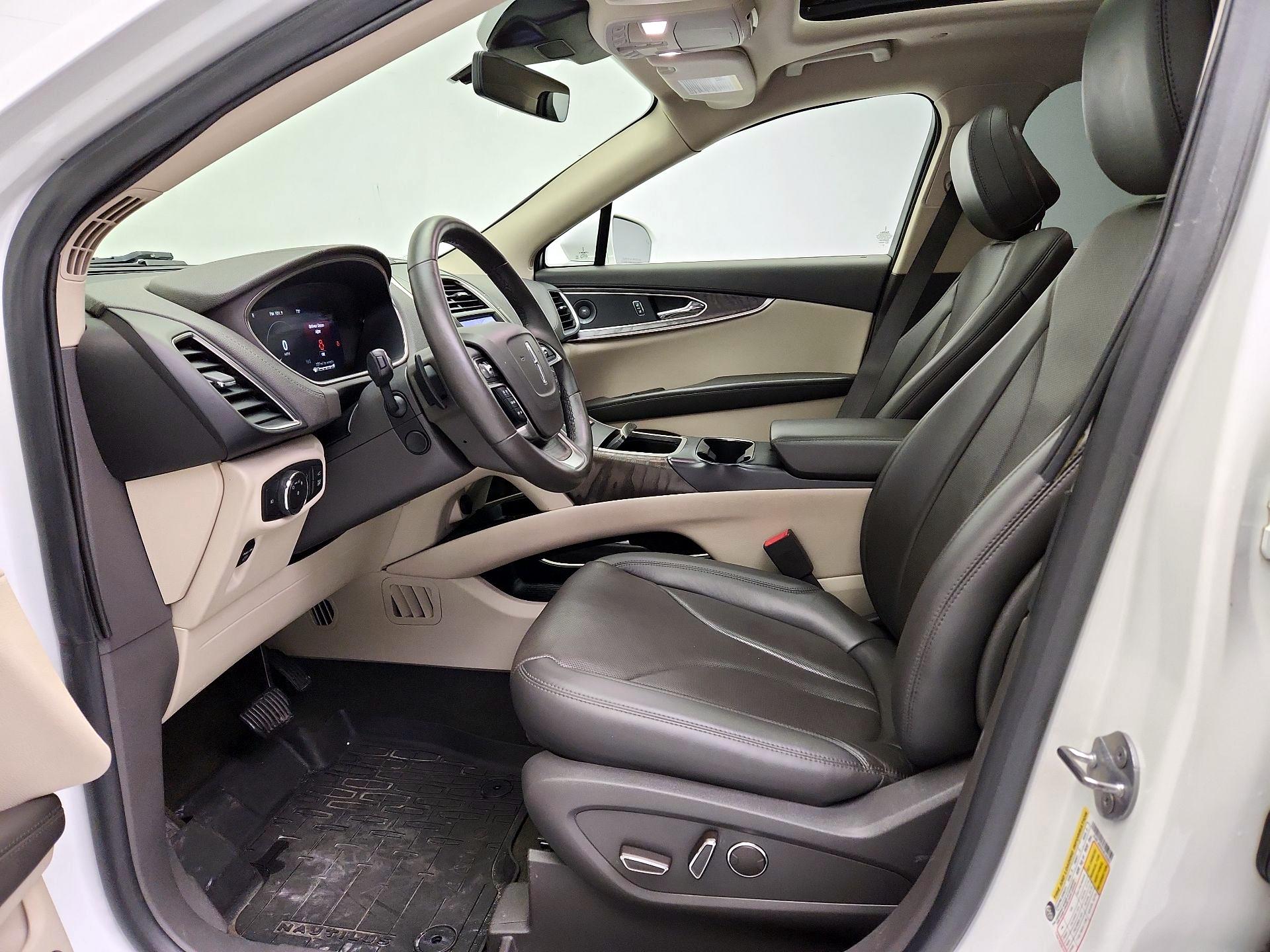 Thumbnail: 2020 Lincoln Nautilus - 11