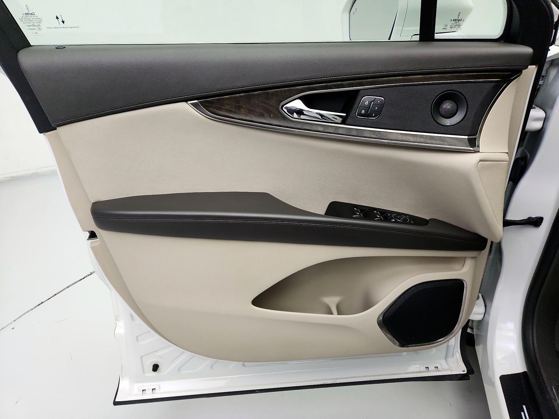 Thumbnail: 2020 Lincoln Nautilus - 12