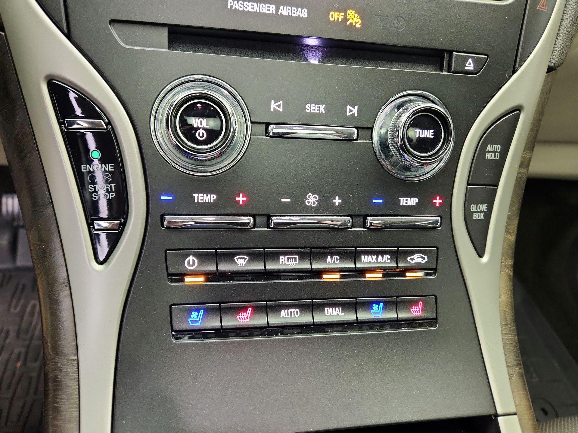 Thumbnail: 2020 Lincoln Nautilus - 17