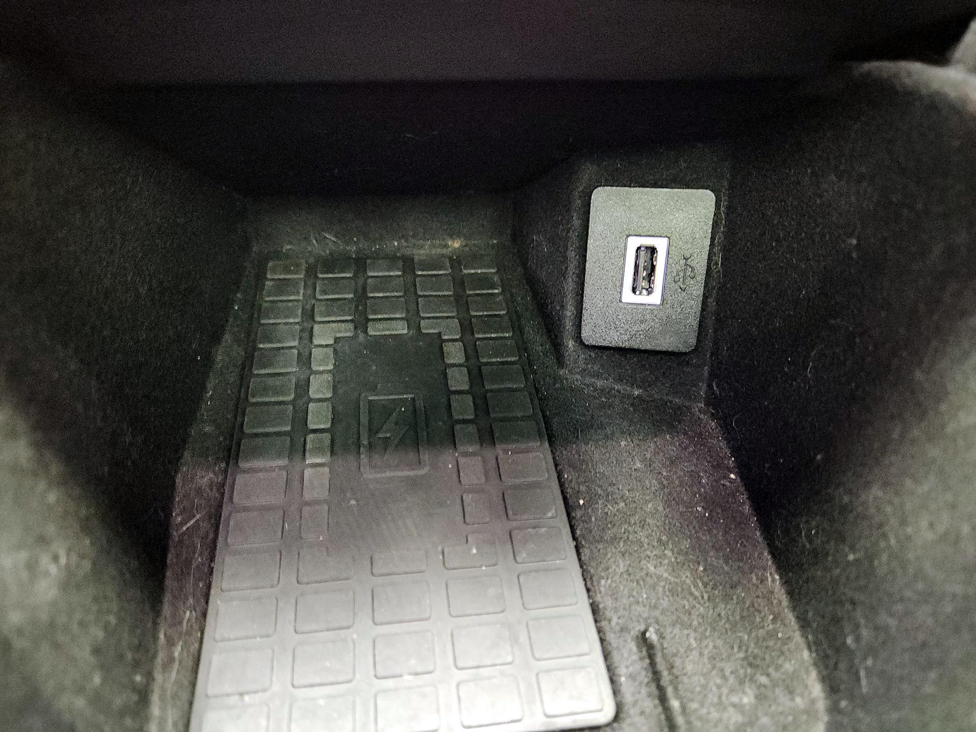 Thumbnail: 2020 Lincoln Nautilus - 19