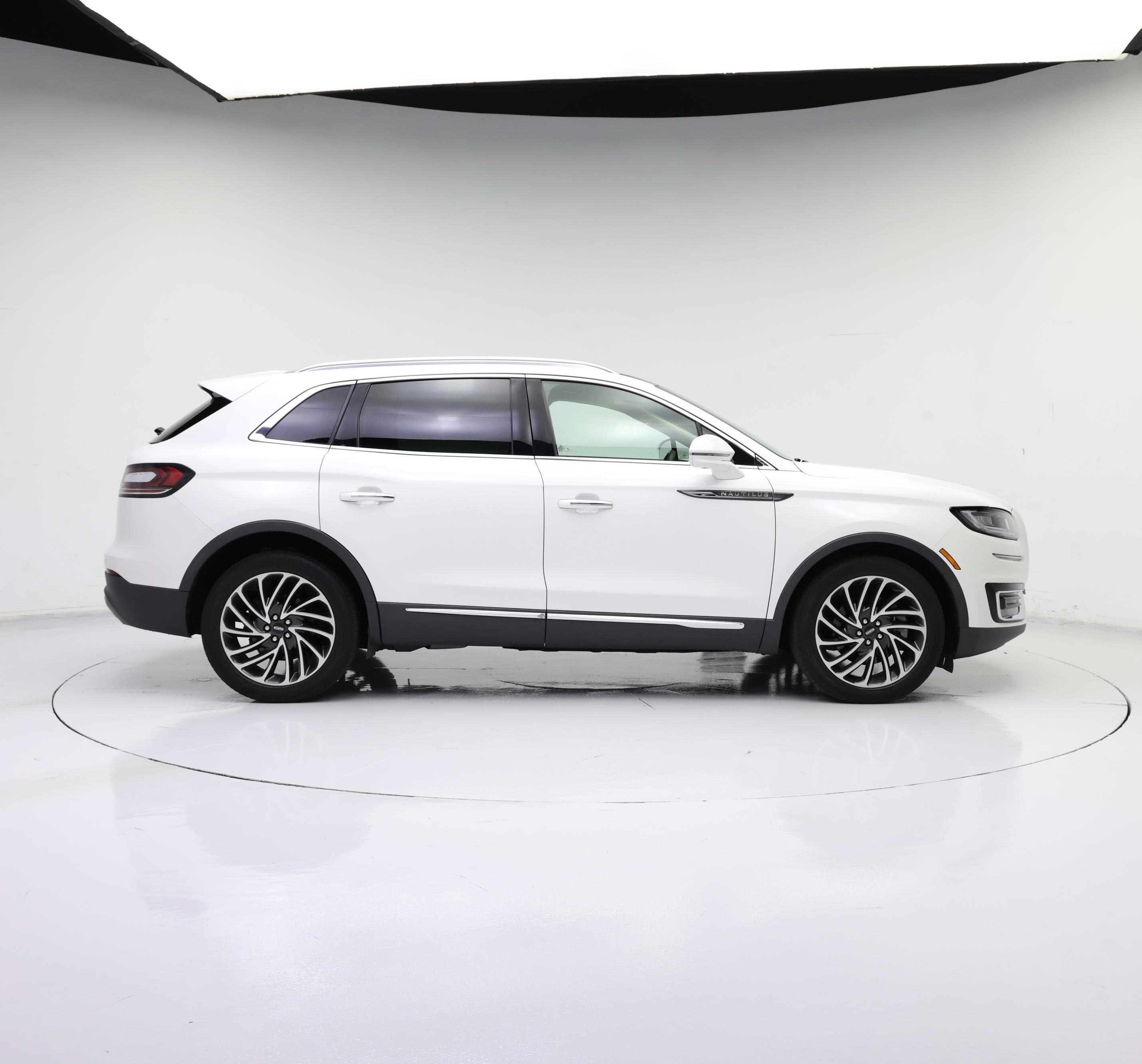 Thumbnail: 2020 Lincoln Nautilus - 7